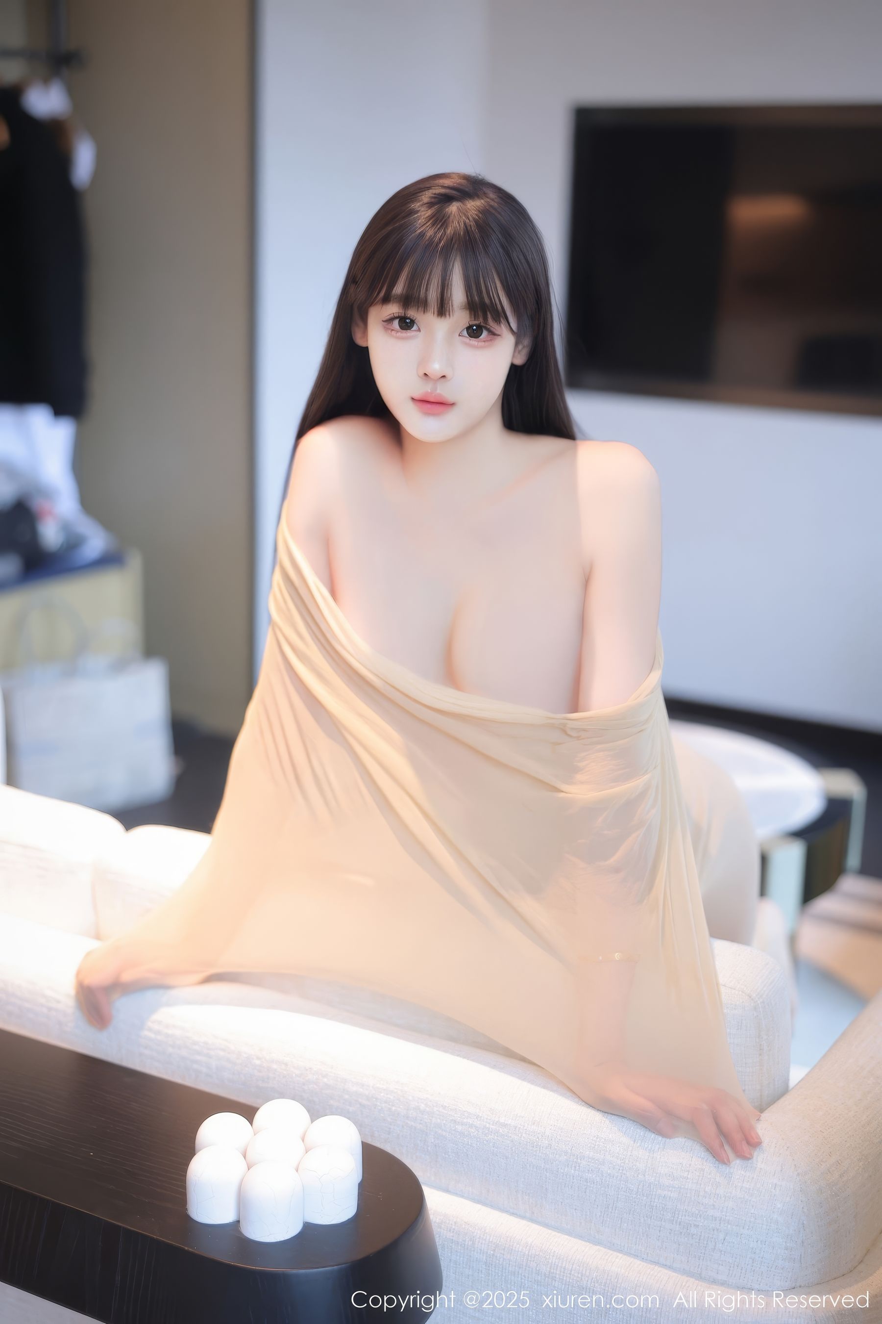 [秀人XiuRen] 2025.01.26 No.9825 余安安/(83P)