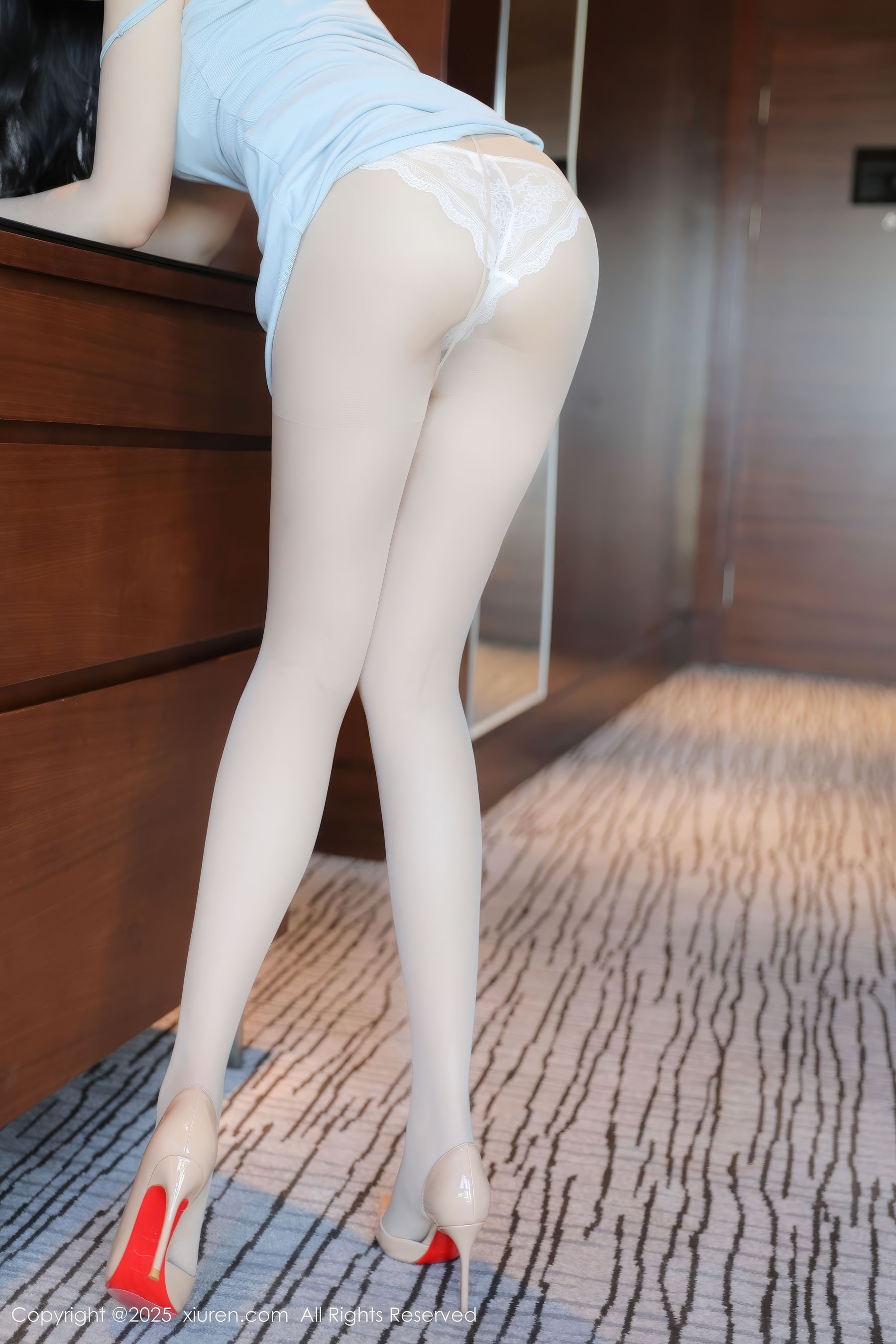 [秀人XiuRen] 2025.01.23 No.9801 希雅sia/(83P)