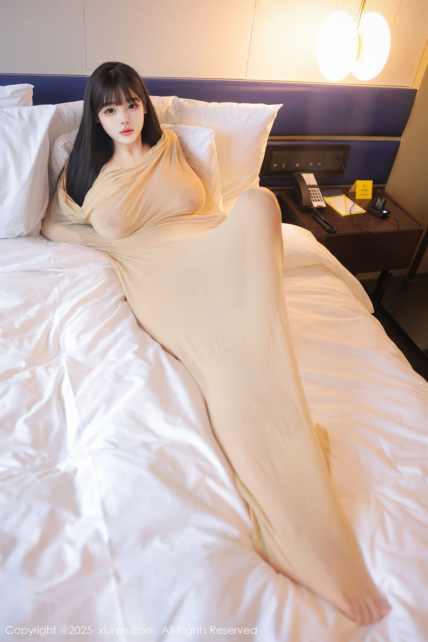 [秀人XiuRen] 2025.01.26 No.9825 余安安/(83P)