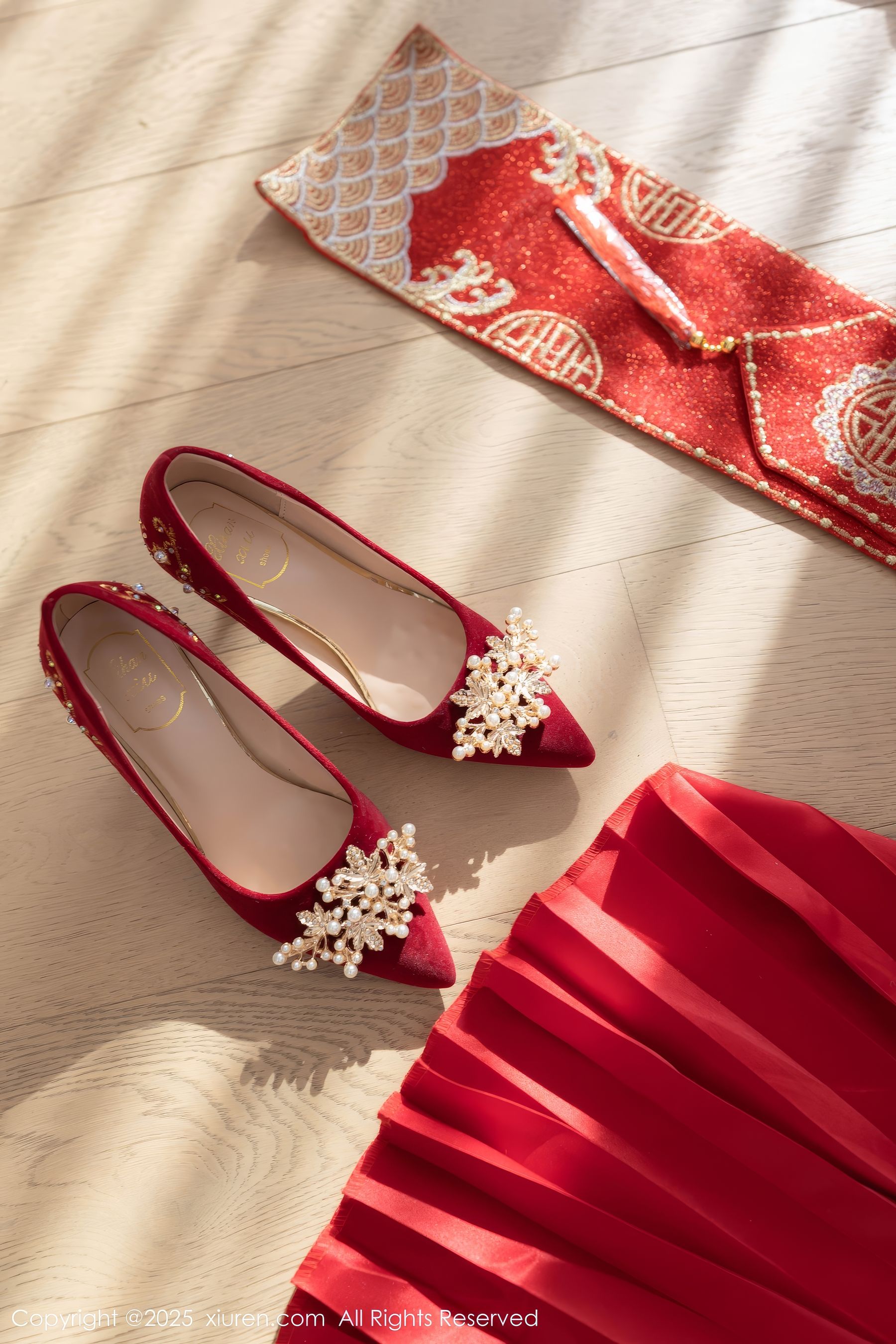 [秀人XiuRen] 2025.01.24 No.9811 杏子Yada/(84P)