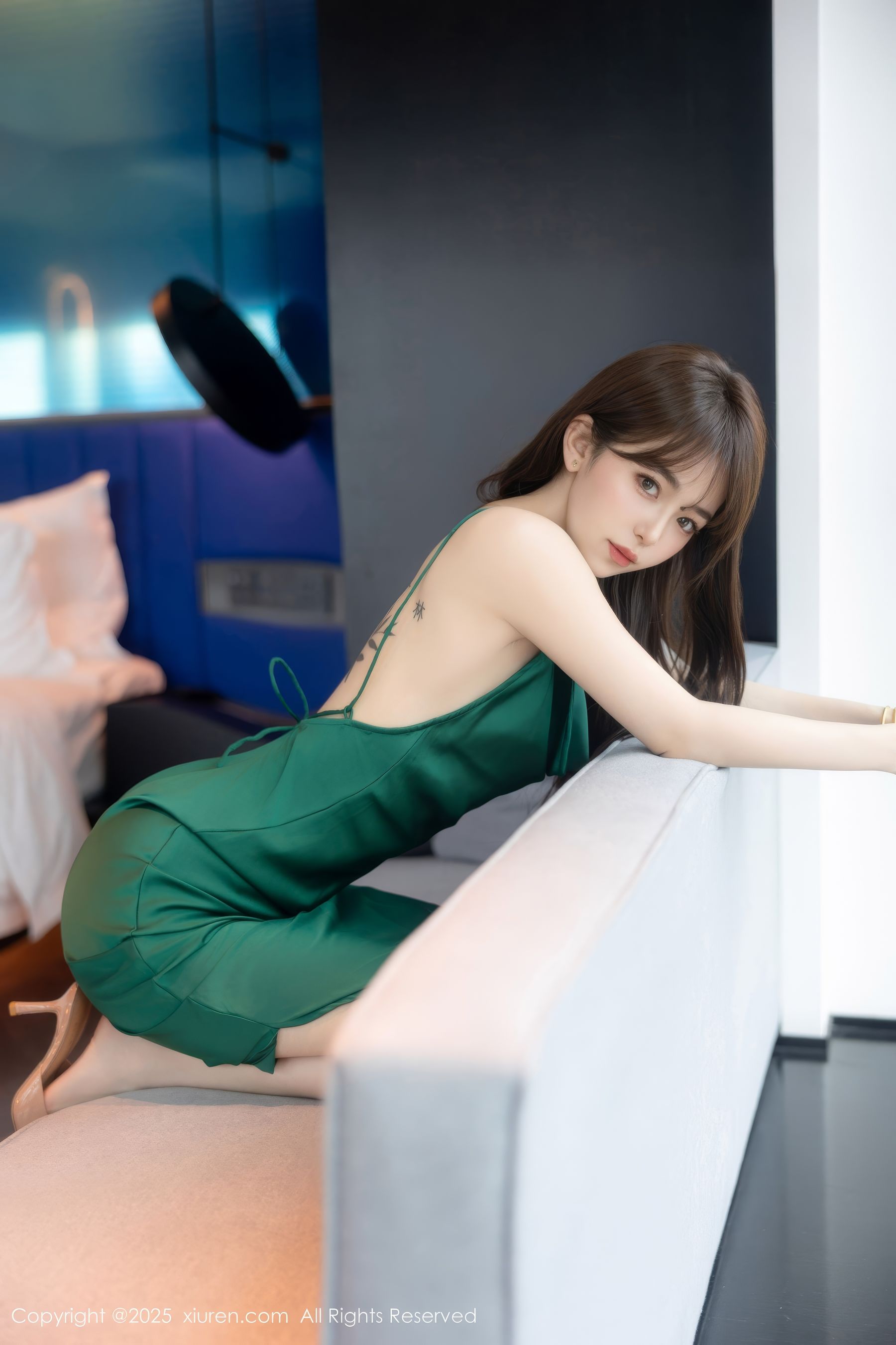 [秀人XiuRen] 2025.01.23 No.9803 奶瓶/(94P)