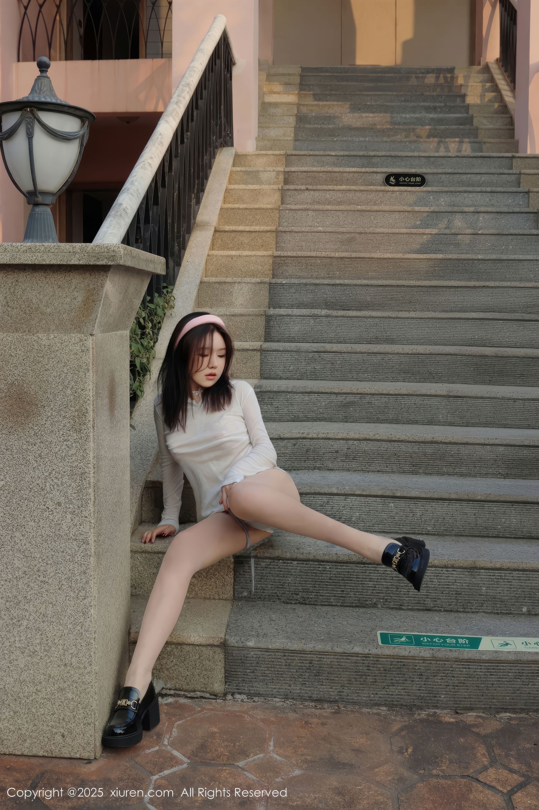 [秀人XiuRen] 2025.02.21 No.9923 小薯条nienie/(50P)