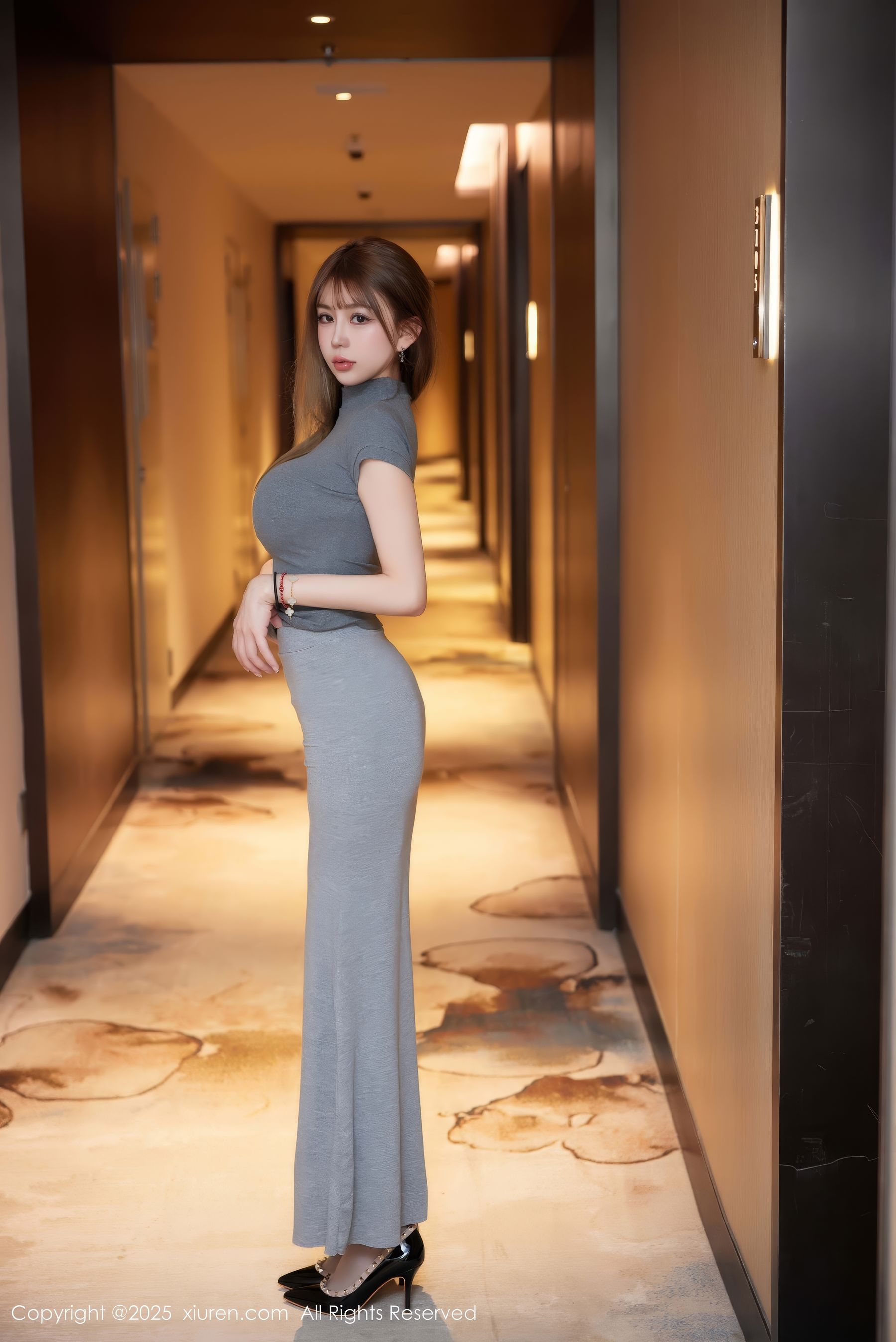 [秀人XiuRen] 2025.02.25 No.9931 Zoe柚柚/(73P)