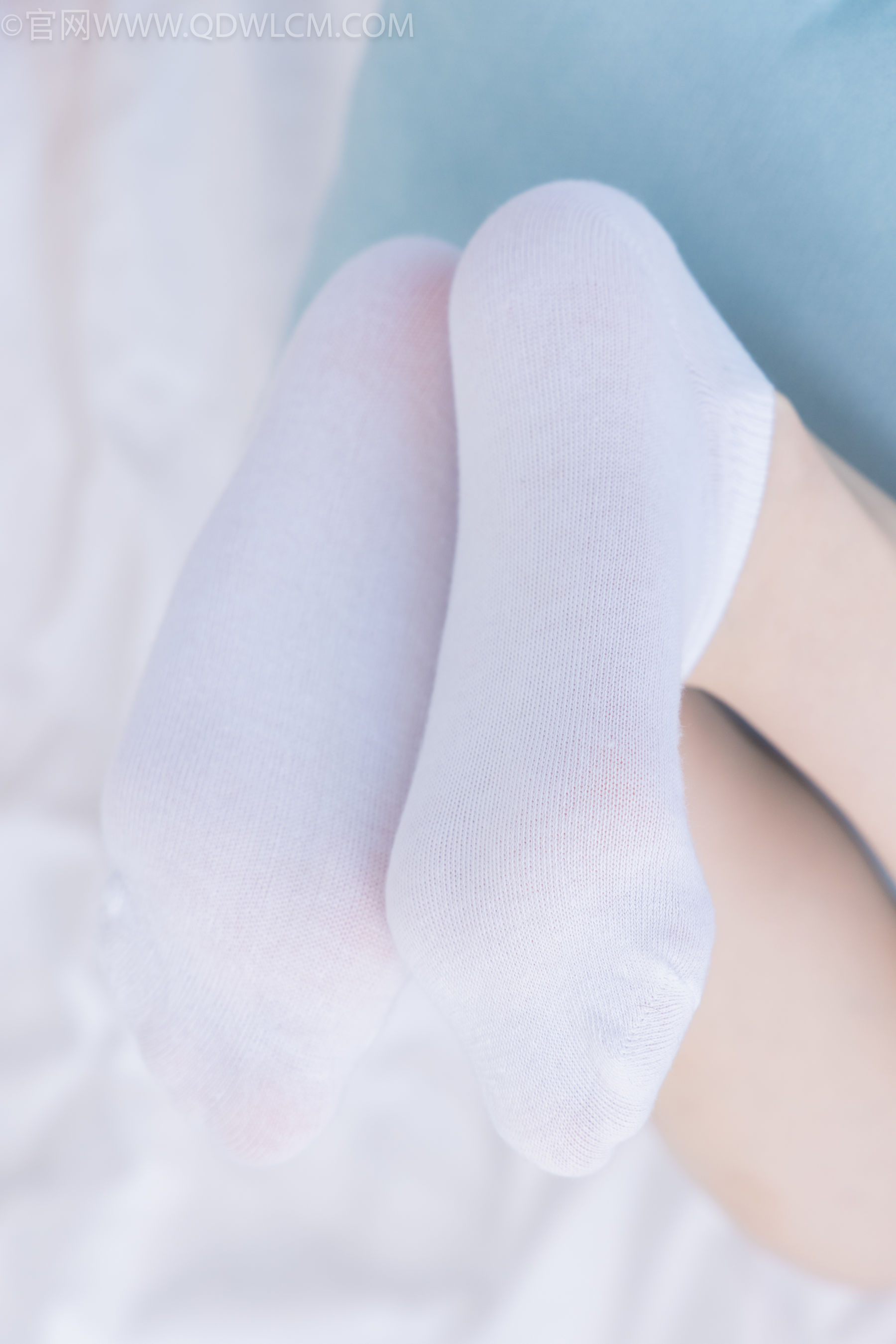 物恋传媒 No.2279 小竹 - 帆布鞋、白短棉袜/(154P)