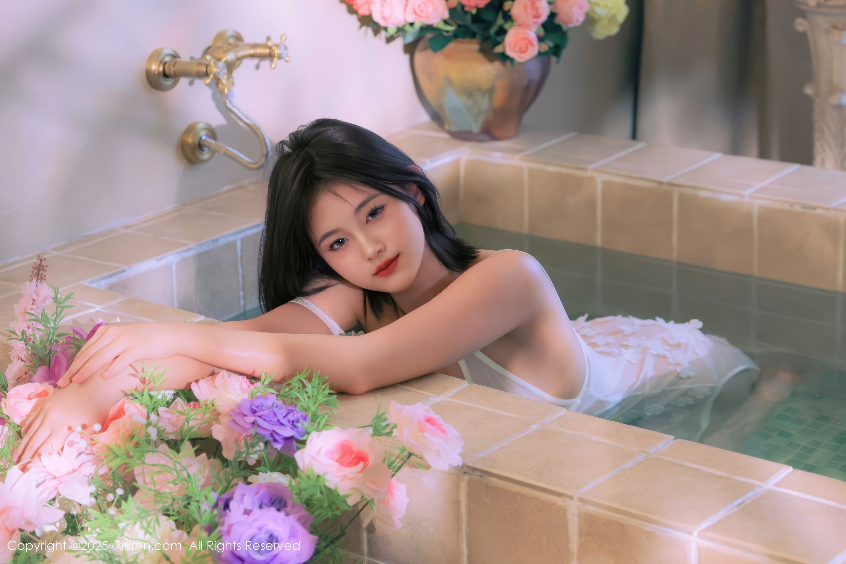 [秀人XiuRen] 2025.02.21 No.9920 小橘子orange/(86P)