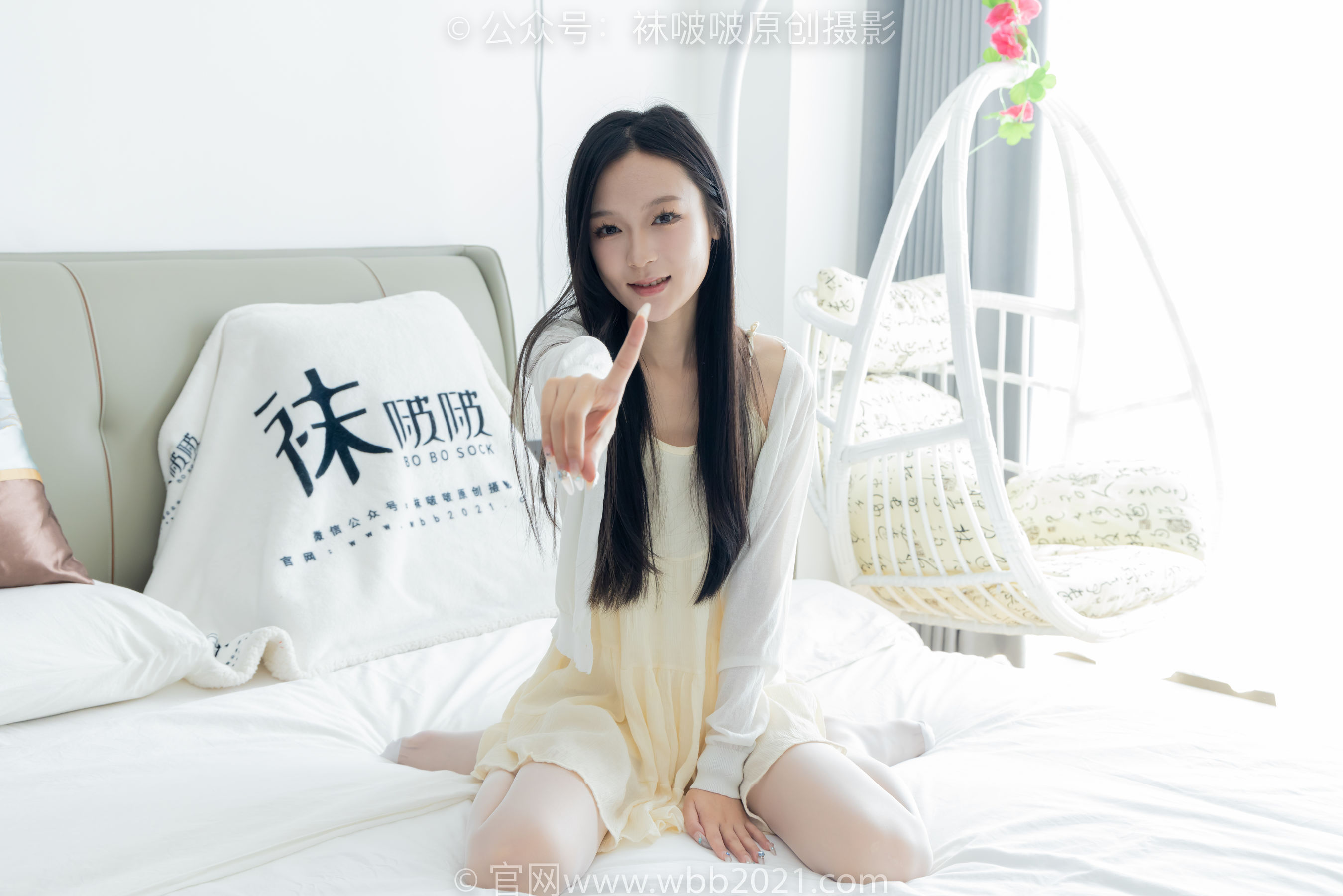 BoBoSocks袜啵啵 No.517 焦糖 - 帆布鞋、薄白丝/(147P)