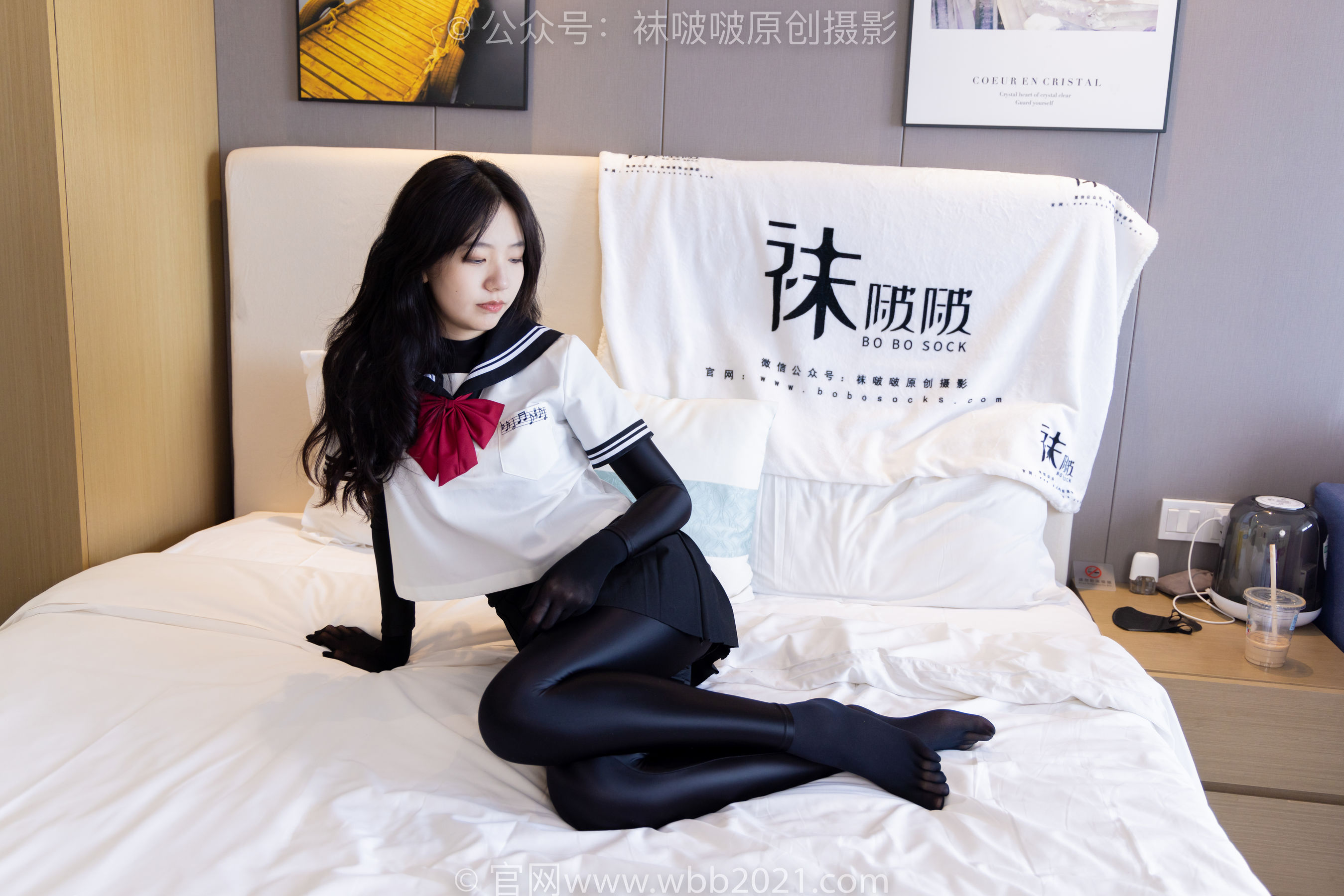 BoBoSocks袜啵啵 No.513 小甜豆 帆布鞋、白棉袜、厚黑丝五指袜、黑丝手套/(140P)