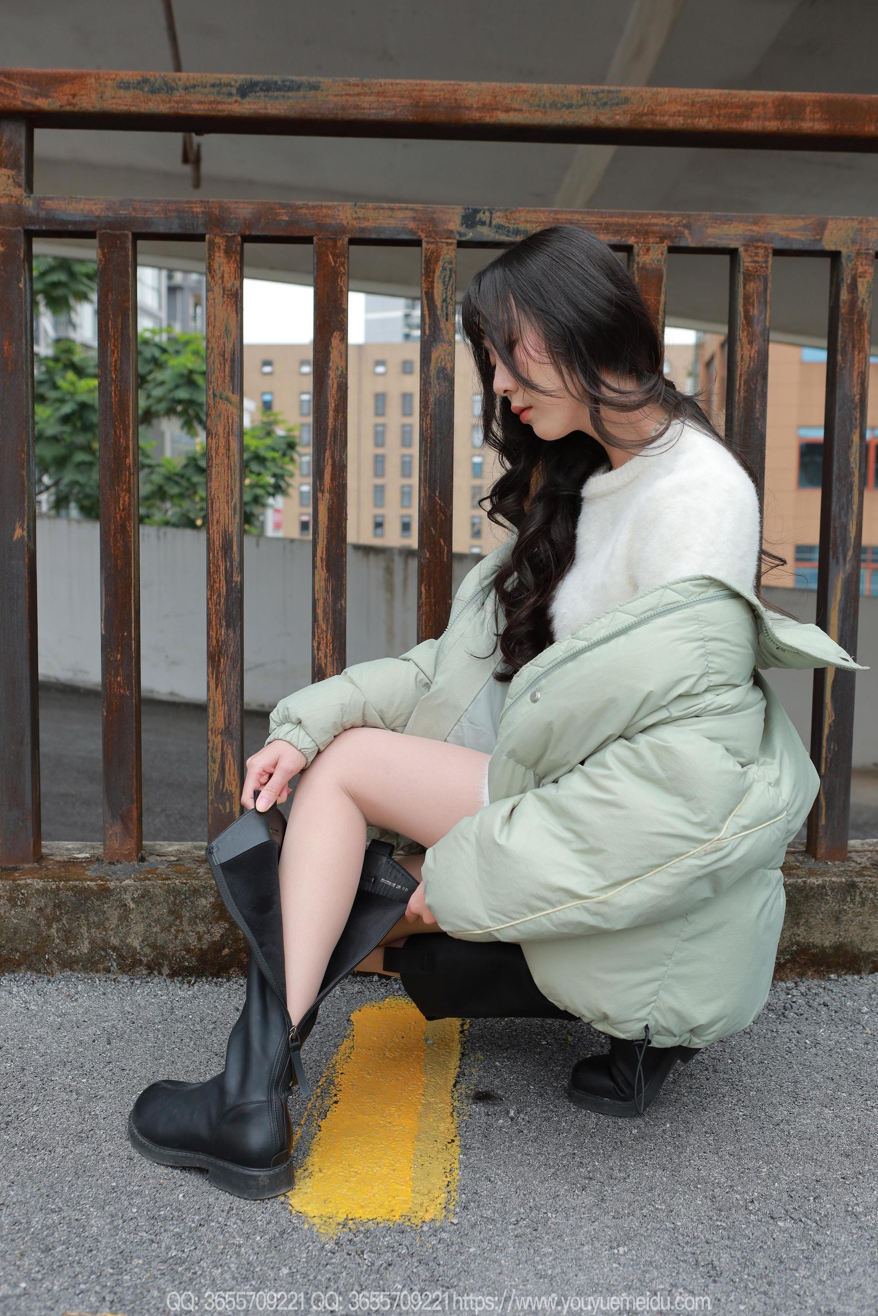 IESS异思趣向 - 模特： 团团 《长靴包臀裙（上）》/(88P)