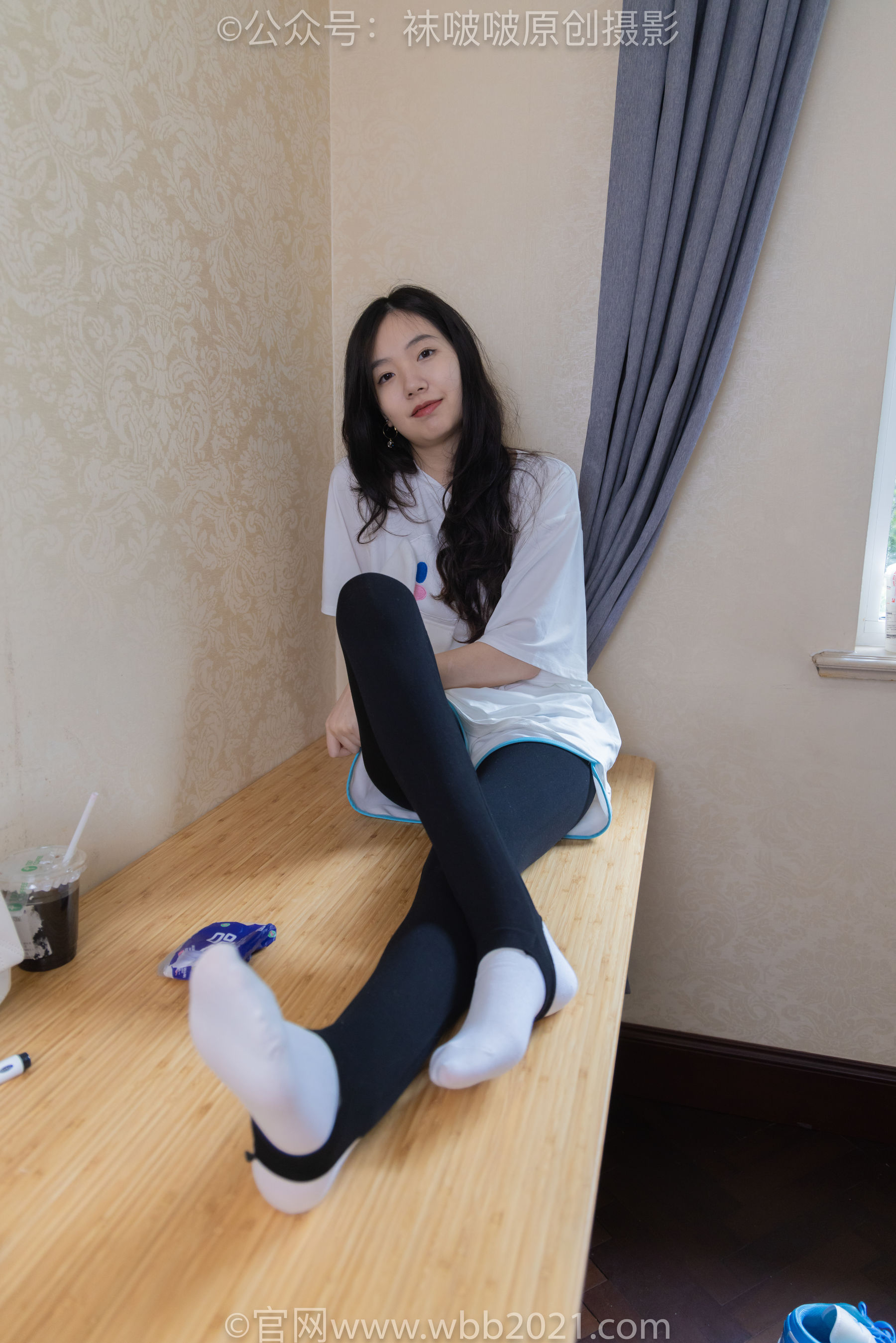 BoBoSocks袜啵啵 No.516 小甜豆 - 板鞋、厚黑色踩脚裤袜、白棉袜/(145P)