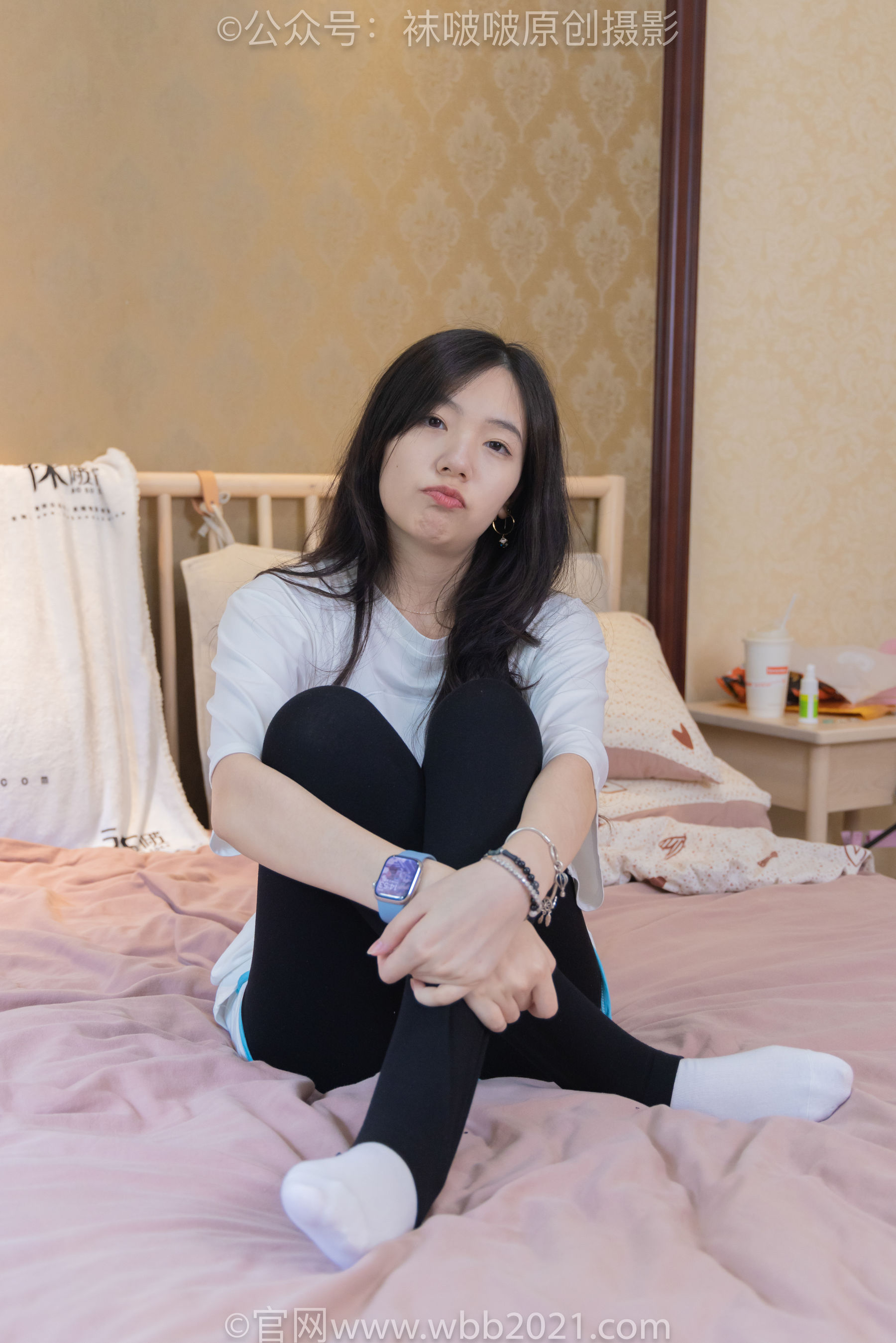BoBoSocks袜啵啵 No.516 小甜豆 - 板鞋、厚黑色踩脚裤袜、白棉袜/(145P)