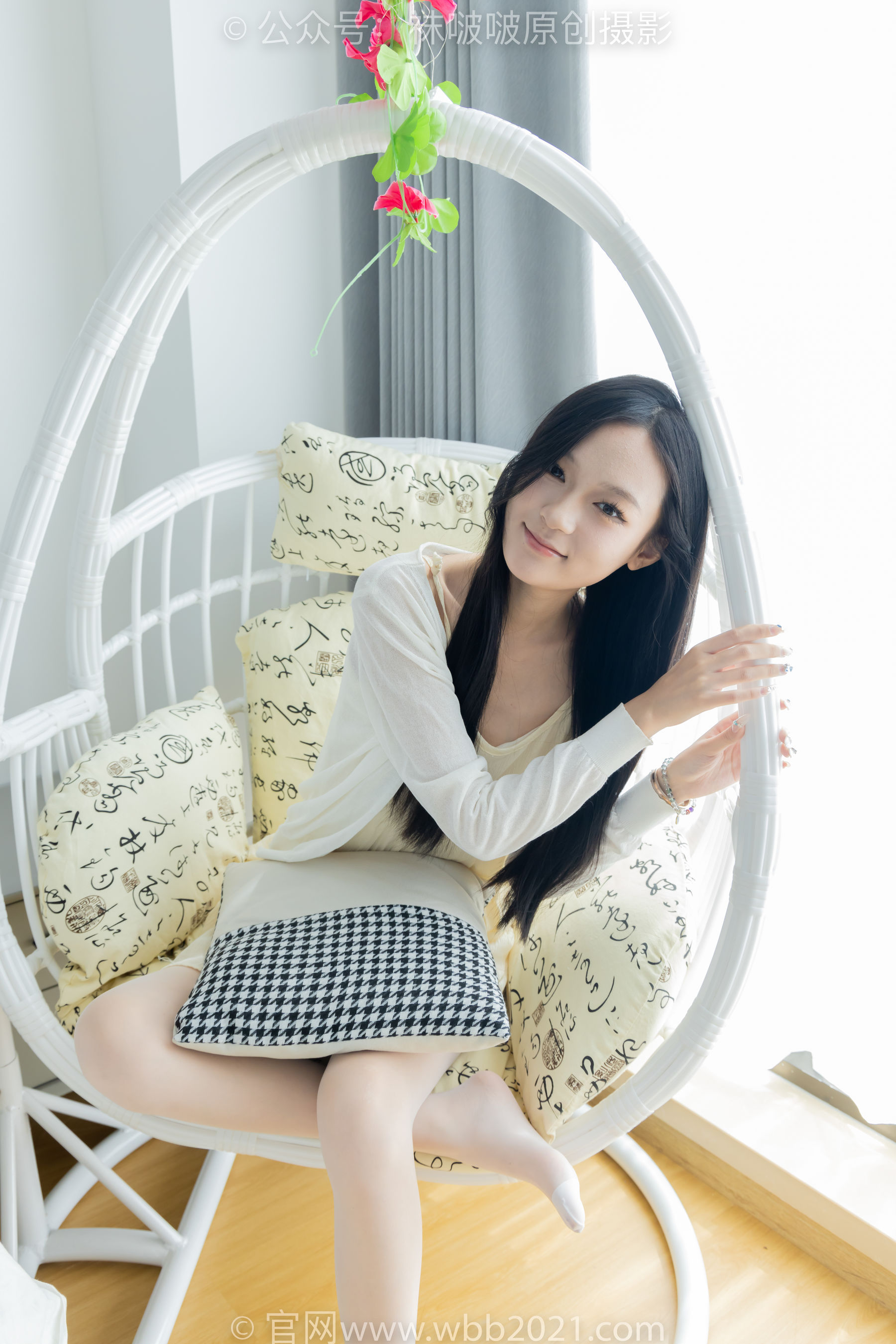 BoBoSocks袜啵啵 No.517 焦糖 - 帆布鞋、薄白丝/(147P)