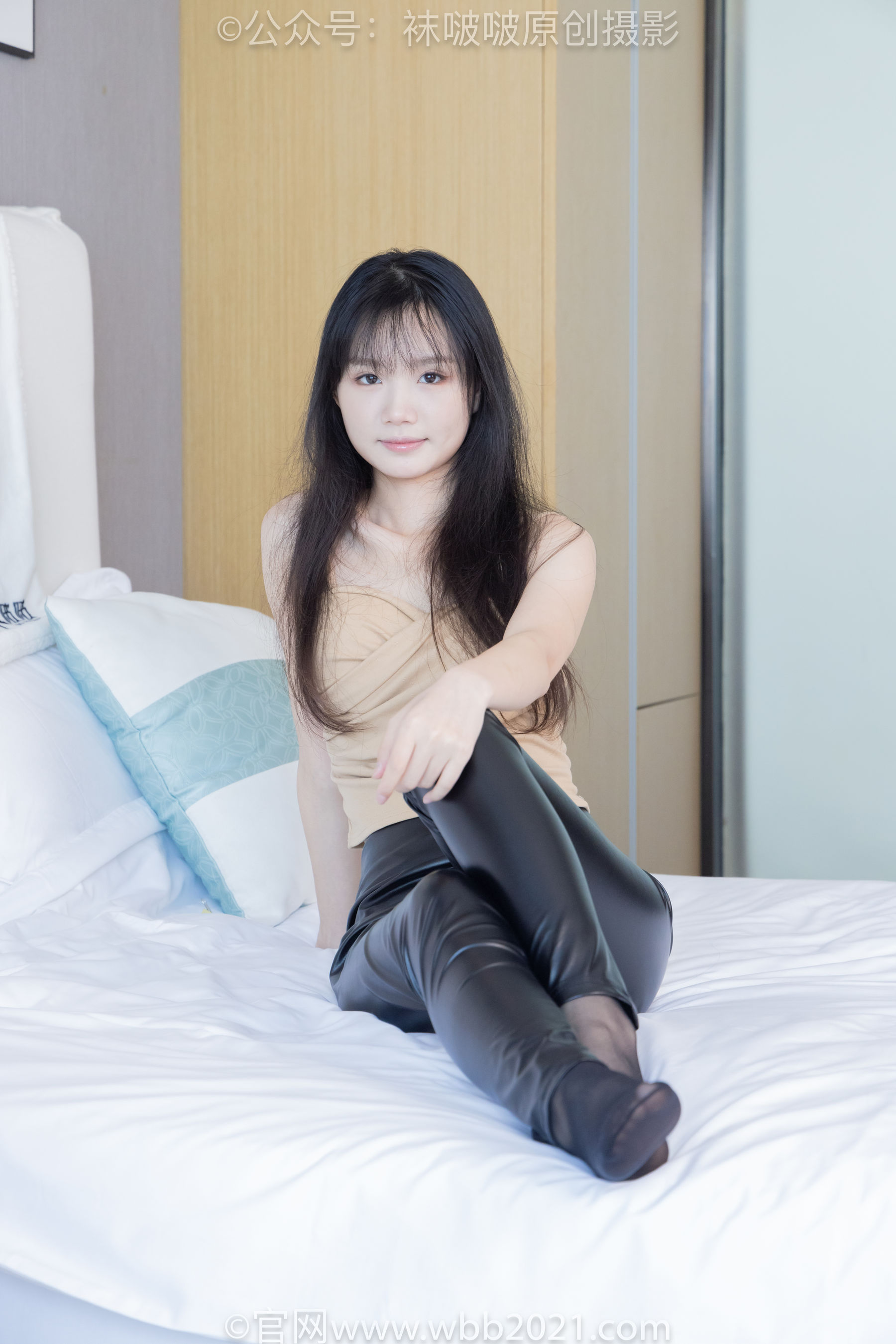 BoBoSocks袜啵啵 No.515 甜甜圈 - 高跟鞋、薄黑丝、皮裤裤里丝/(147P)