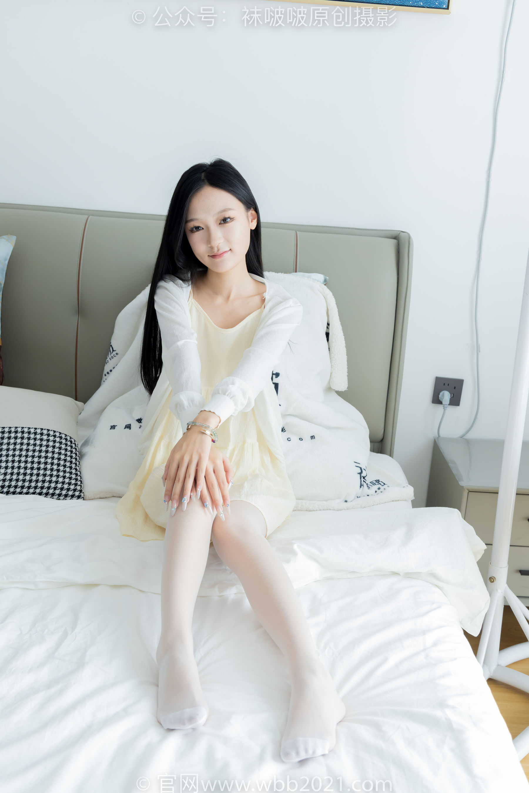 BoBoSocks袜啵啵 No.517 焦糖 - 帆布鞋、薄白丝/(147P)