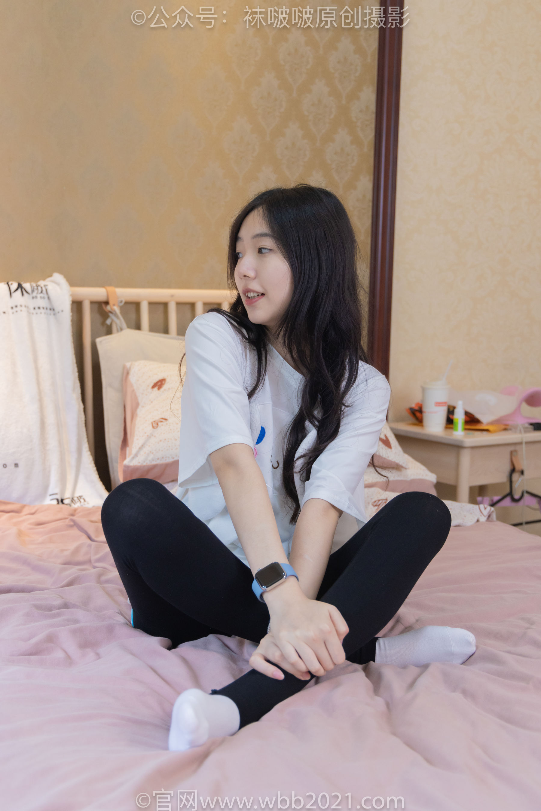 BoBoSocks袜啵啵 No.516 小甜豆 - 板鞋、厚黑色踩脚裤袜、白棉袜/(145P)
