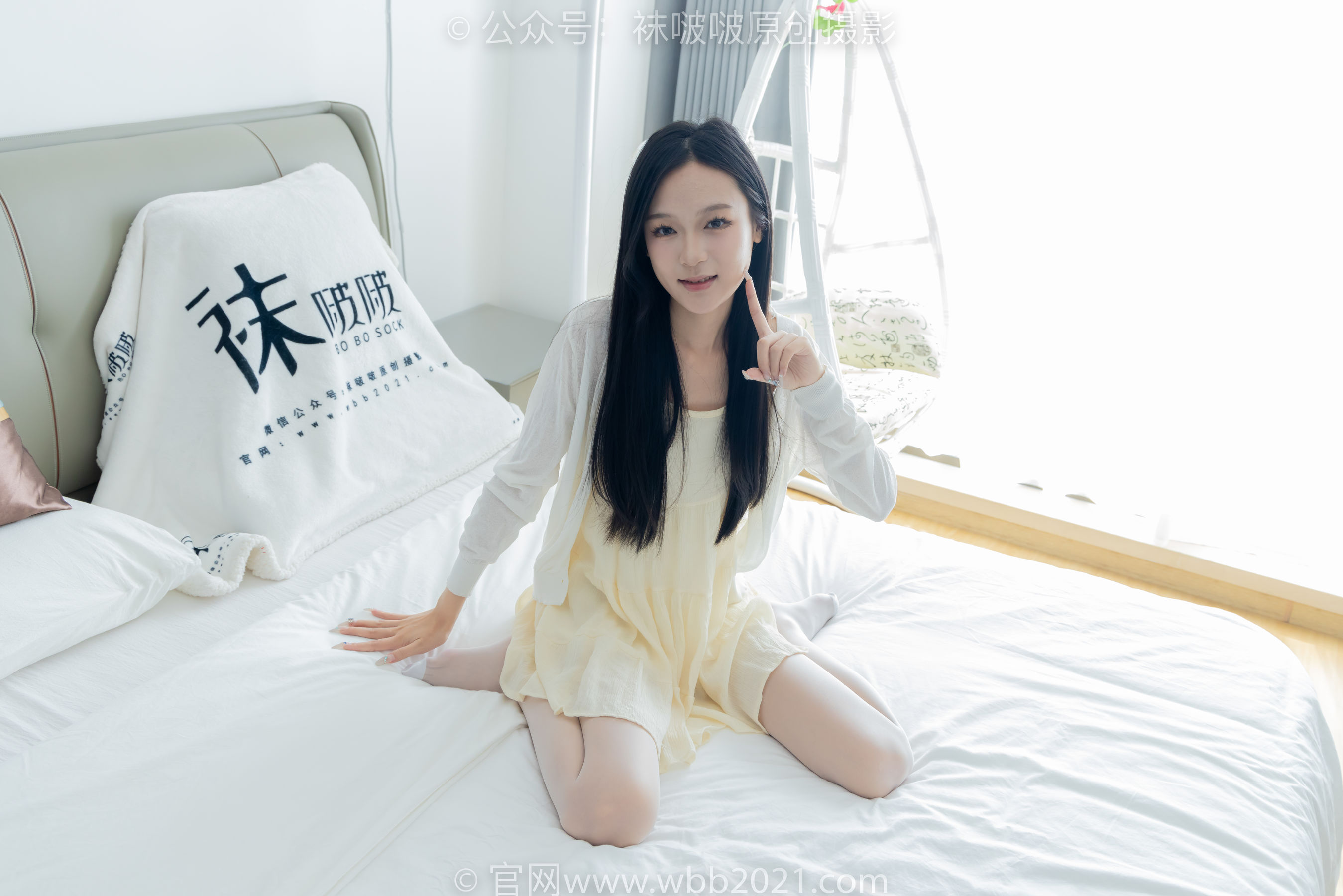 BoBoSocks袜啵啵 No.517 焦糖 - 帆布鞋、薄白丝/(147P)
