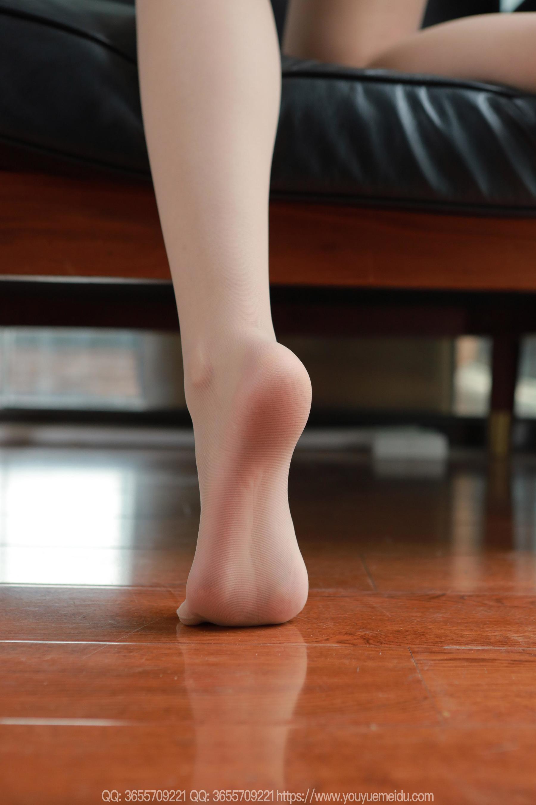 IESS异思趣向 - 模特： 团团 《粉色OL（上）》/(89P)