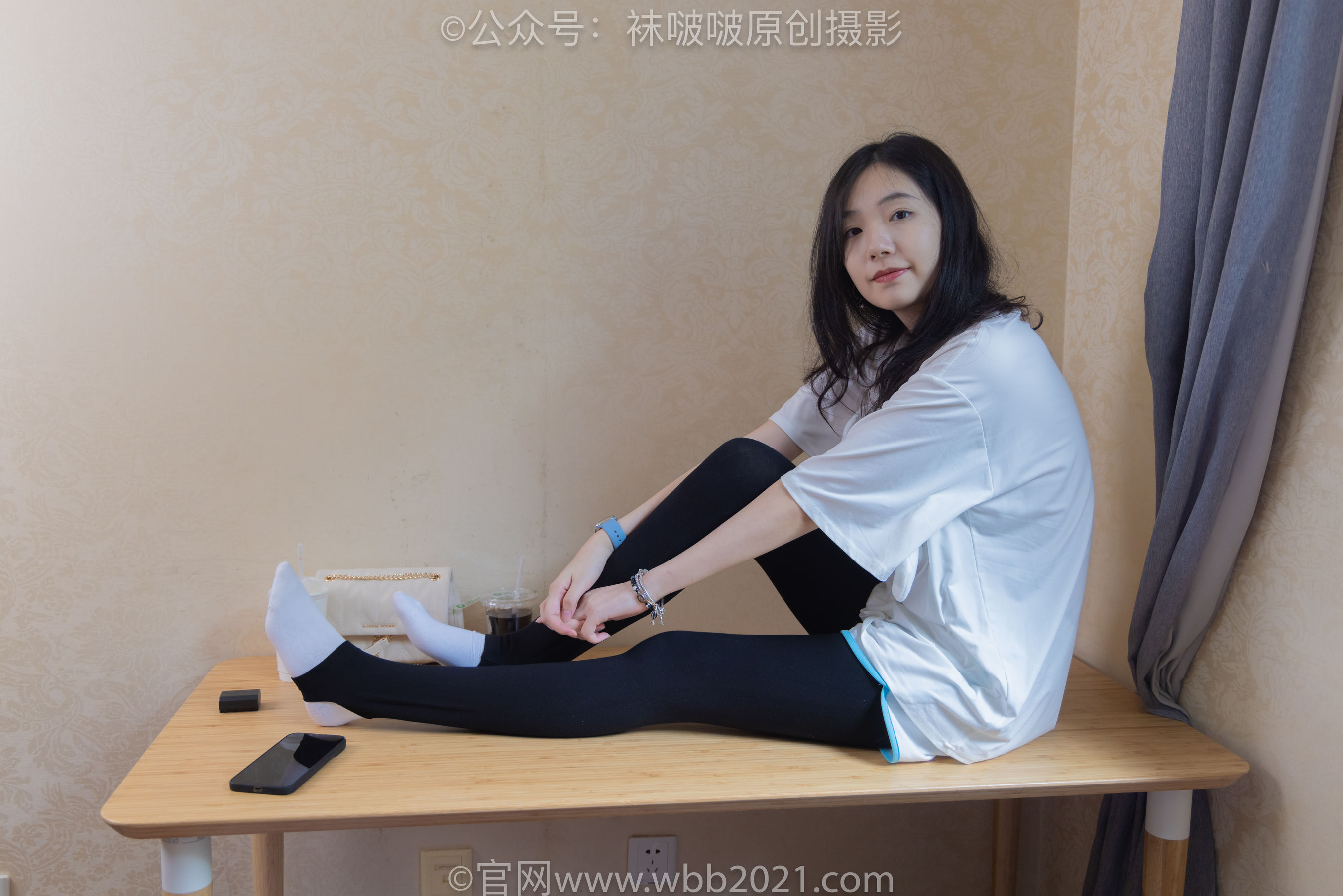 BoBoSocks袜啵啵 No.516 小甜豆 - 板鞋、厚黑色踩脚裤袜、白棉袜/(145P)