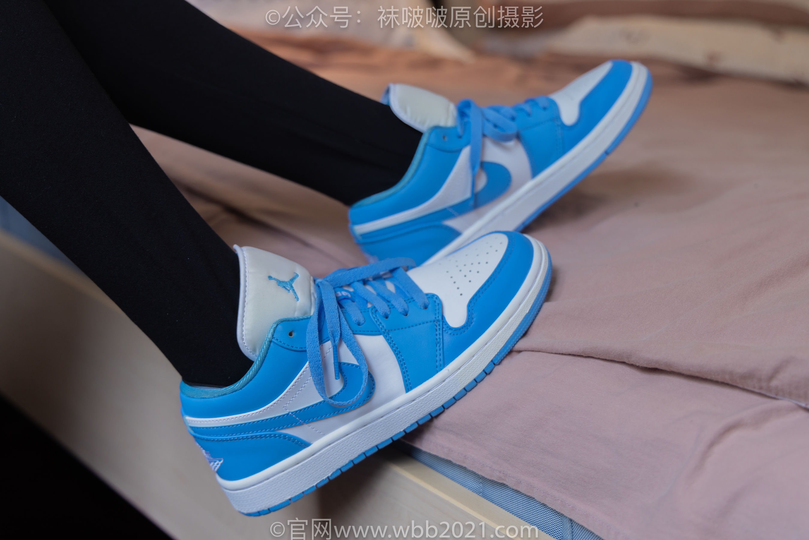 BoBoSocks袜啵啵 No.516 小甜豆 - 板鞋、厚黑色踩脚裤袜、白棉袜/(145P)
