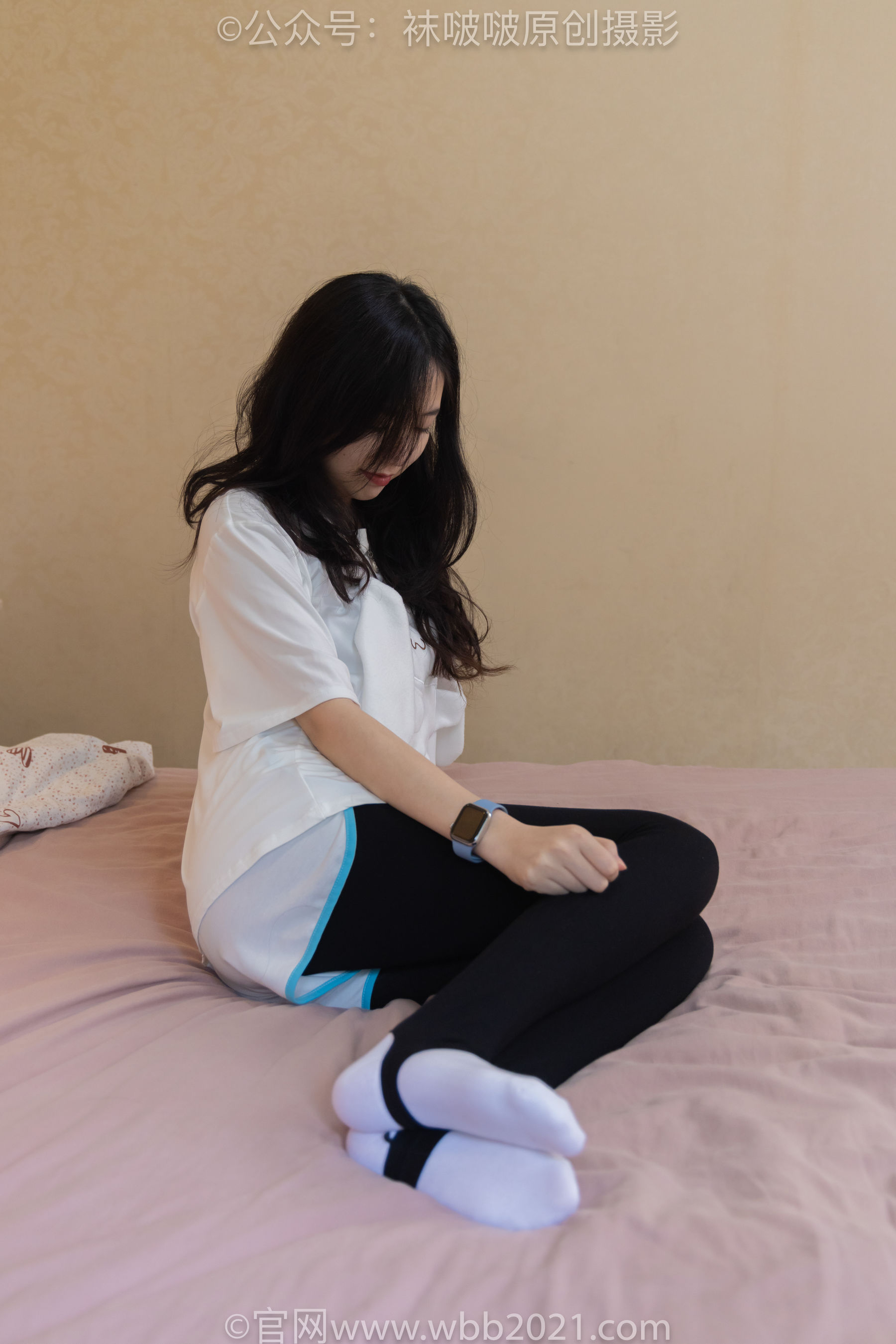 BoBoSocks袜啵啵 No.516 小甜豆 - 板鞋、厚黑色踩脚裤袜、白棉袜/(145P)