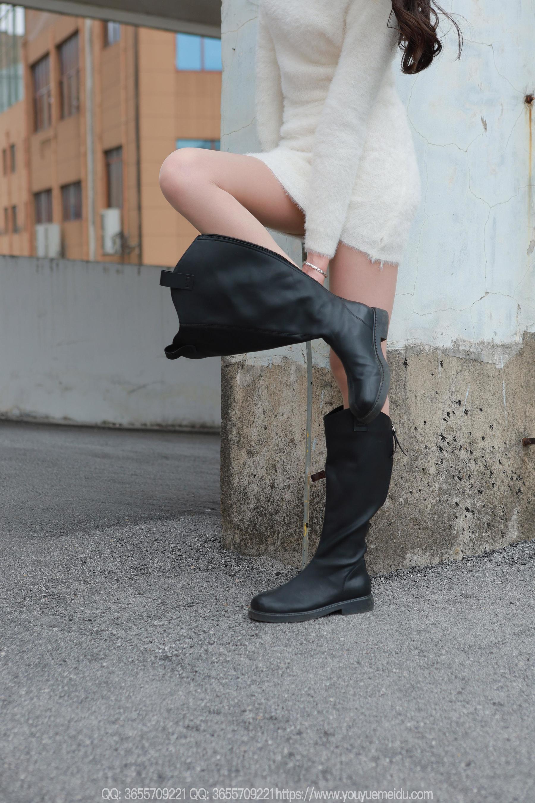 IESS异思趣向 - 模特： 团团 《长靴包臀裙（下）》/(82P)