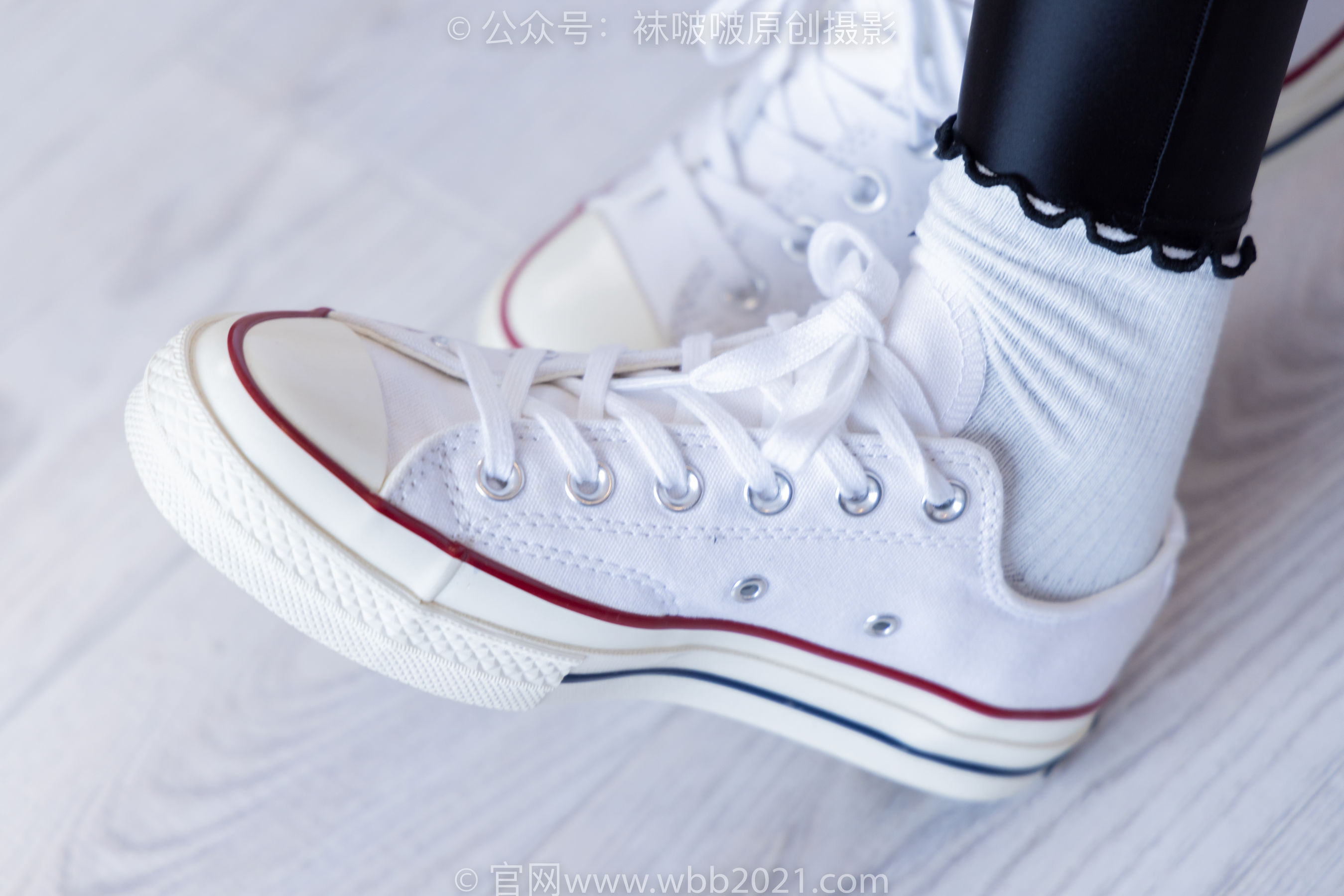 BoBoSocks袜啵啵 No.513 小甜豆 帆布鞋、白棉袜、厚黑丝五指袜、黑丝手套/(140P)