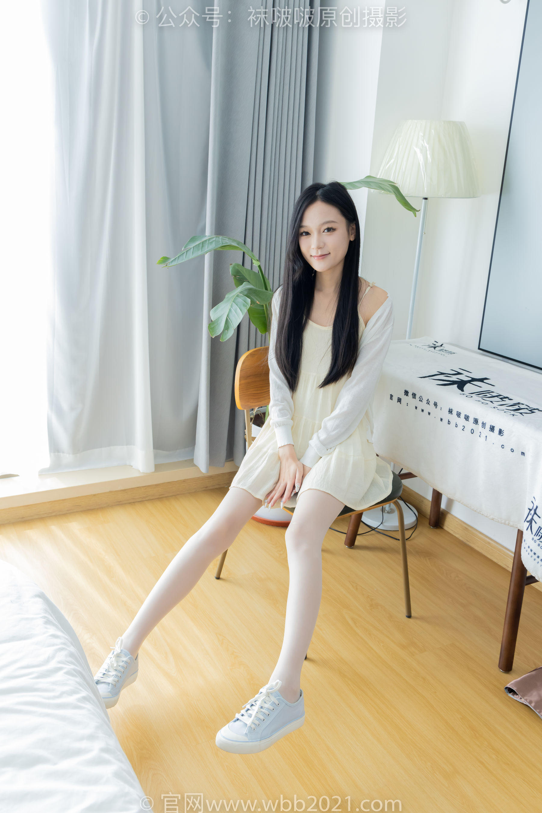 BoBoSocks袜啵啵 No.517 焦糖 - 帆布鞋、薄白丝/(147P)