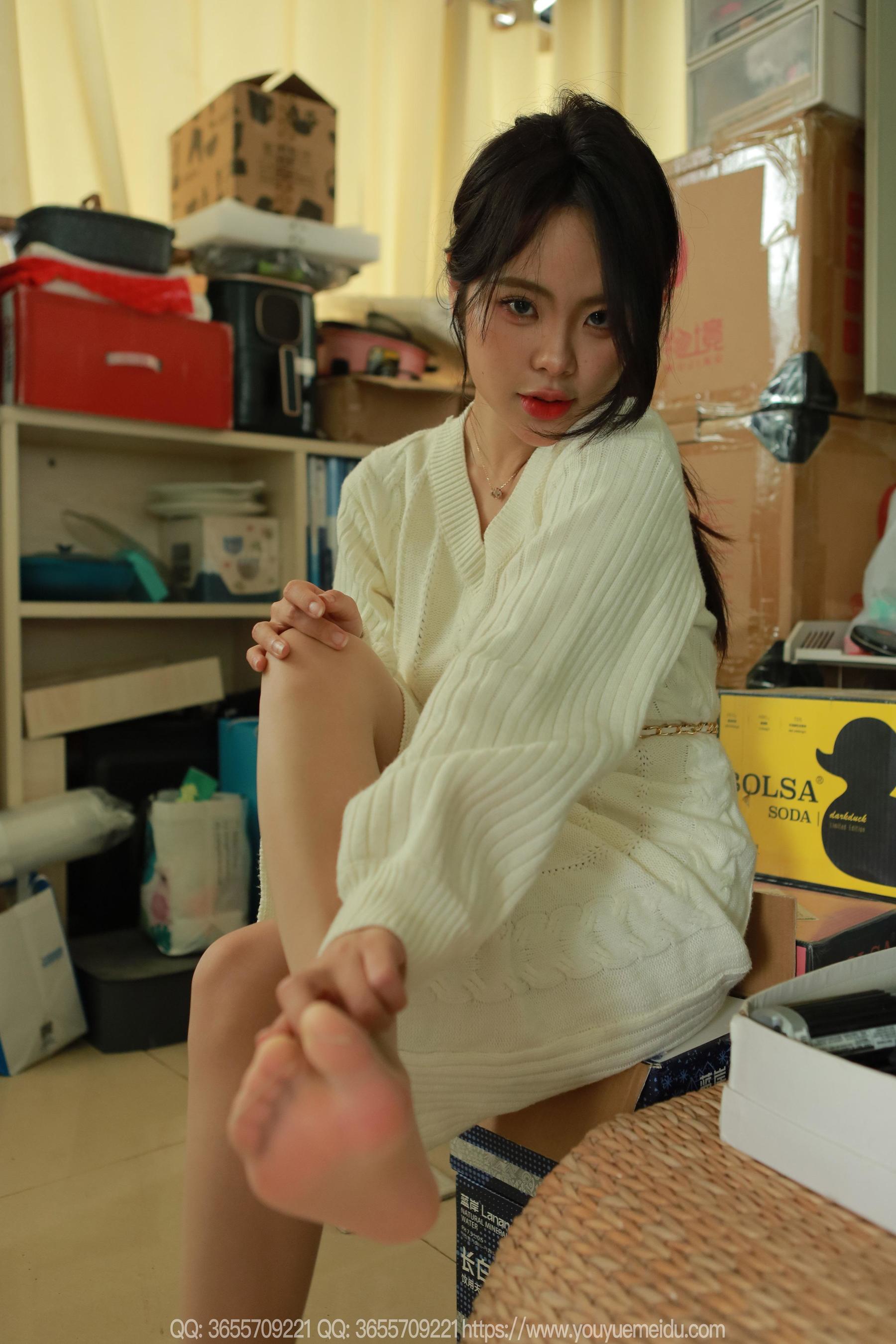 IESS异思趣向 - 模特： 兔兔 《高开衩包臀裙》/(88P)