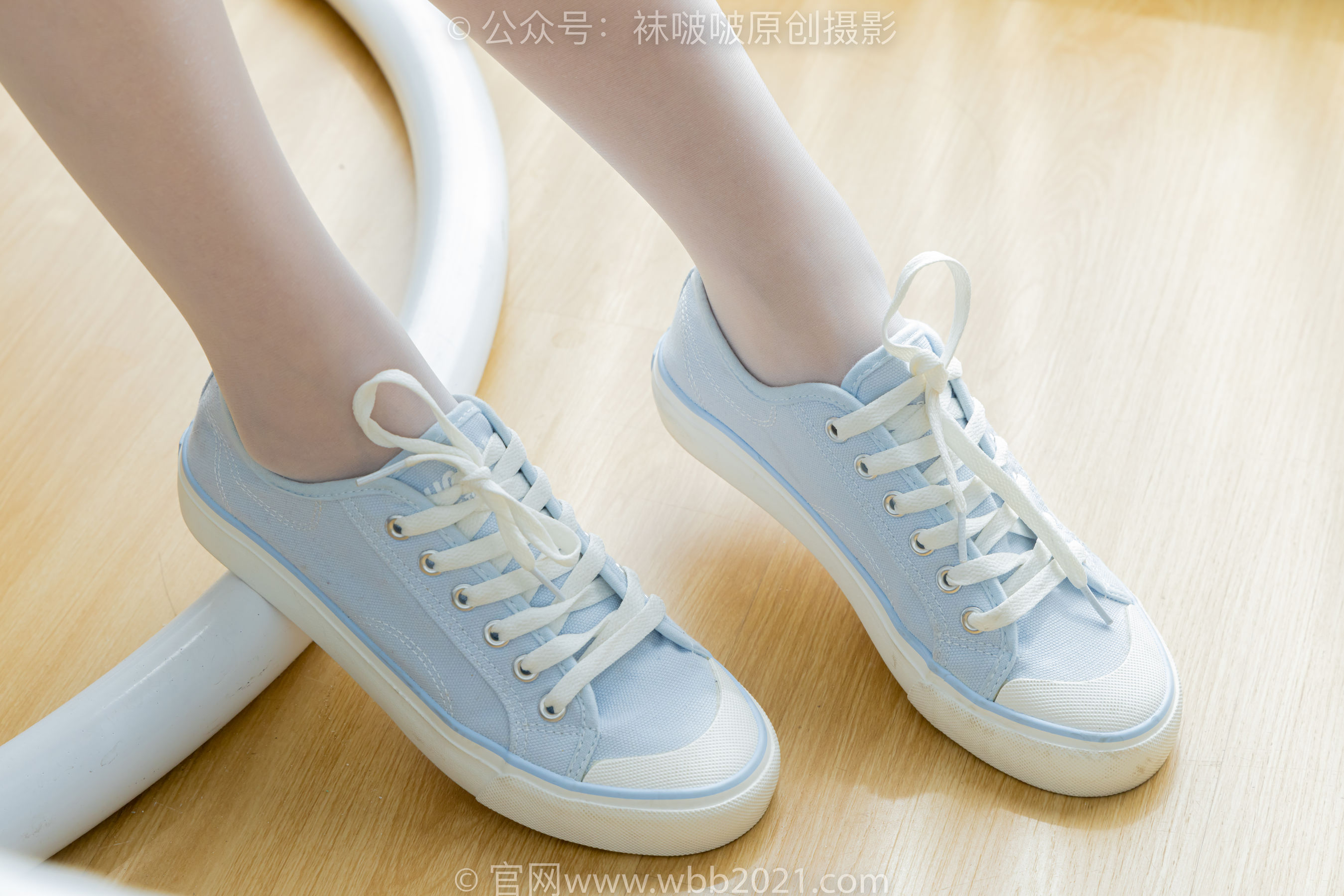 BoBoSocks袜啵啵 No.517 焦糖 - 帆布鞋、薄白丝/(147P)