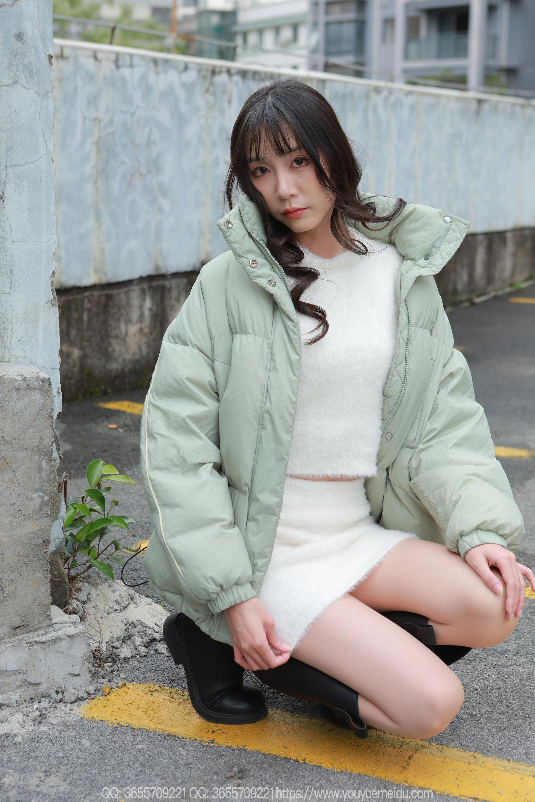 IESS异思趣向 - 模特： 团团 《长靴包臀裙（上）》/(88P)