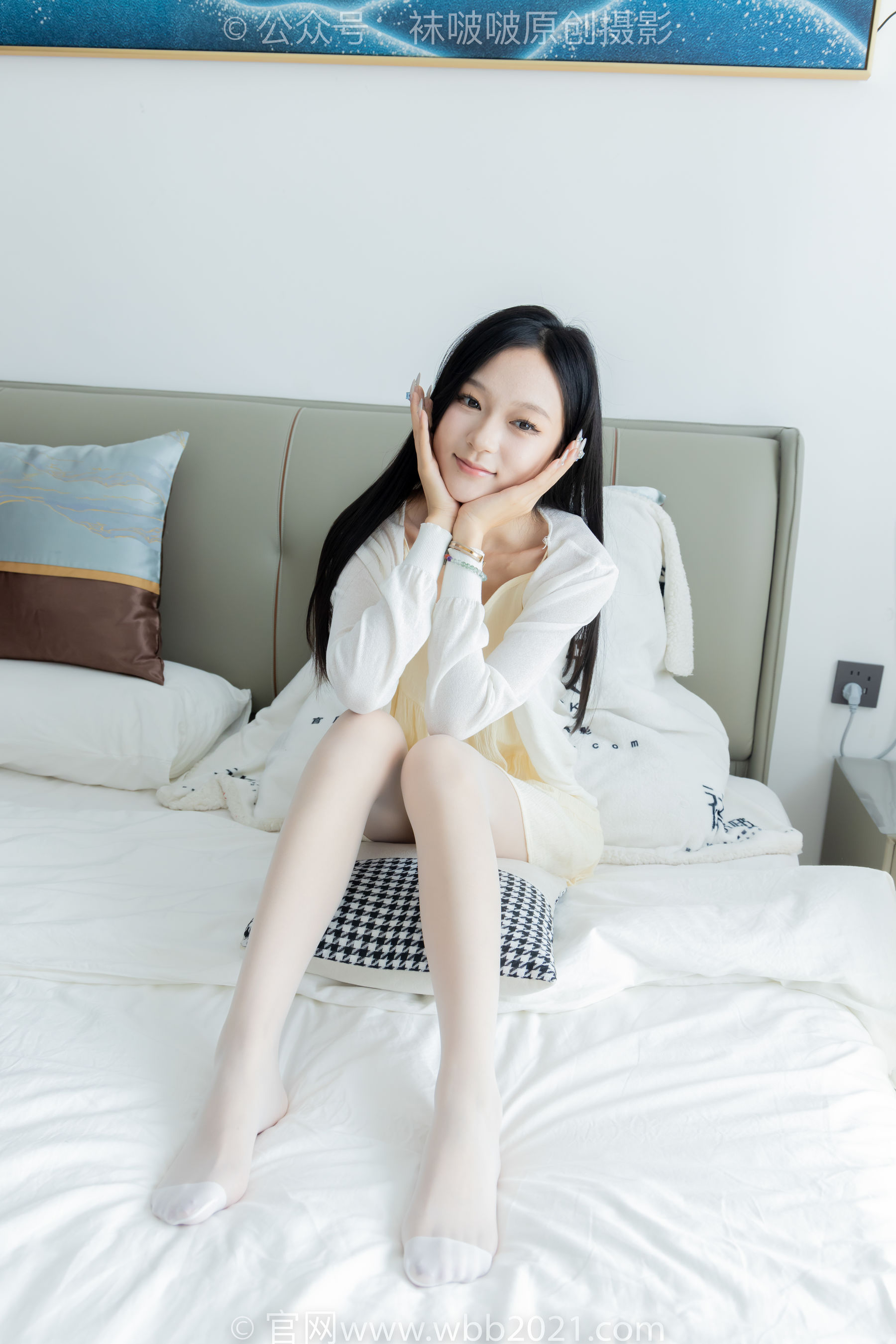 BoBoSocks袜啵啵 No.517 焦糖 - 帆布鞋、薄白丝/(147P)