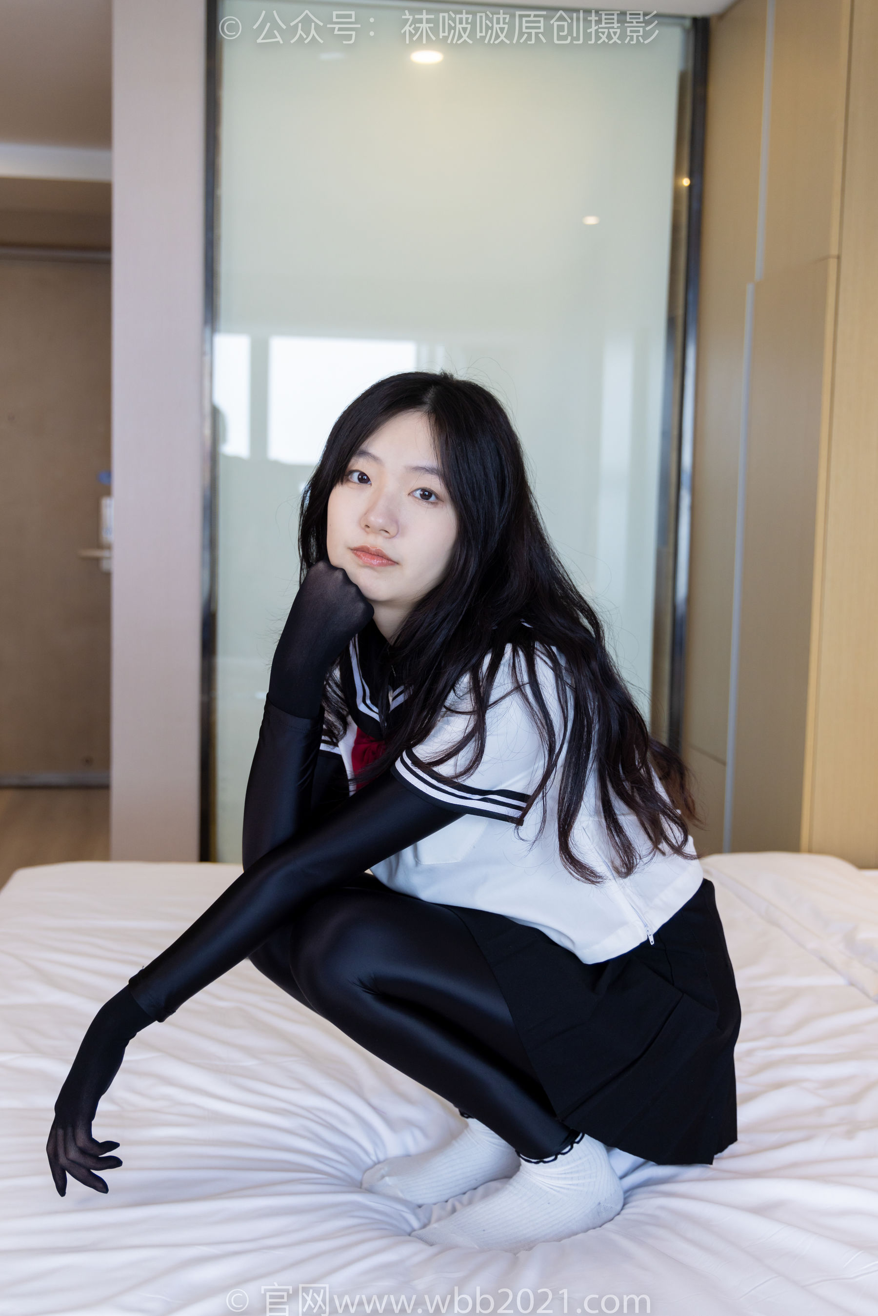 BoBoSocks袜啵啵 No.513 小甜豆 帆布鞋、白棉袜、厚黑丝五指袜、黑丝手套/(140P)