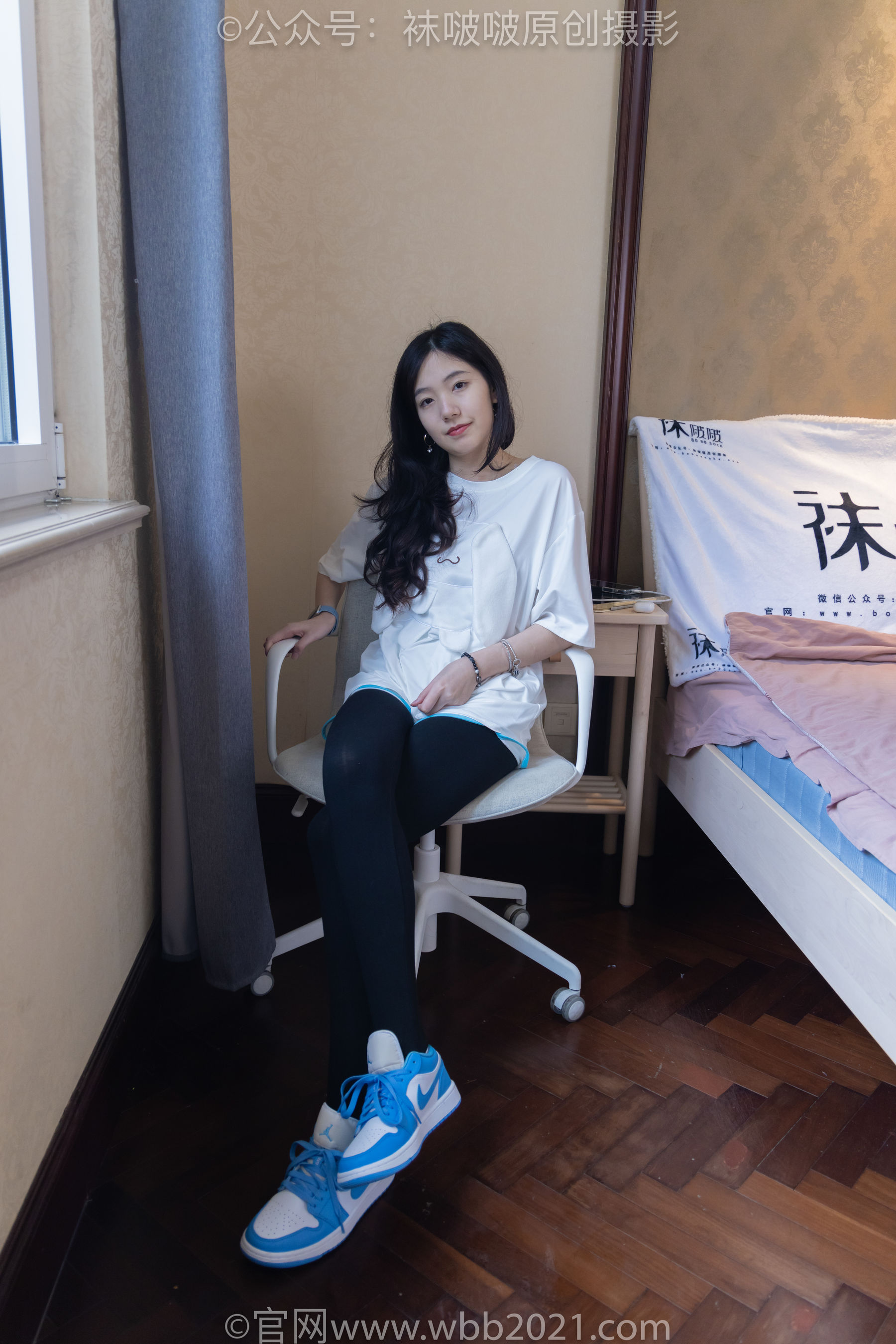 BoBoSocks袜啵啵 No.516 小甜豆 - 板鞋、厚黑色踩脚裤袜、白棉袜/(145P)