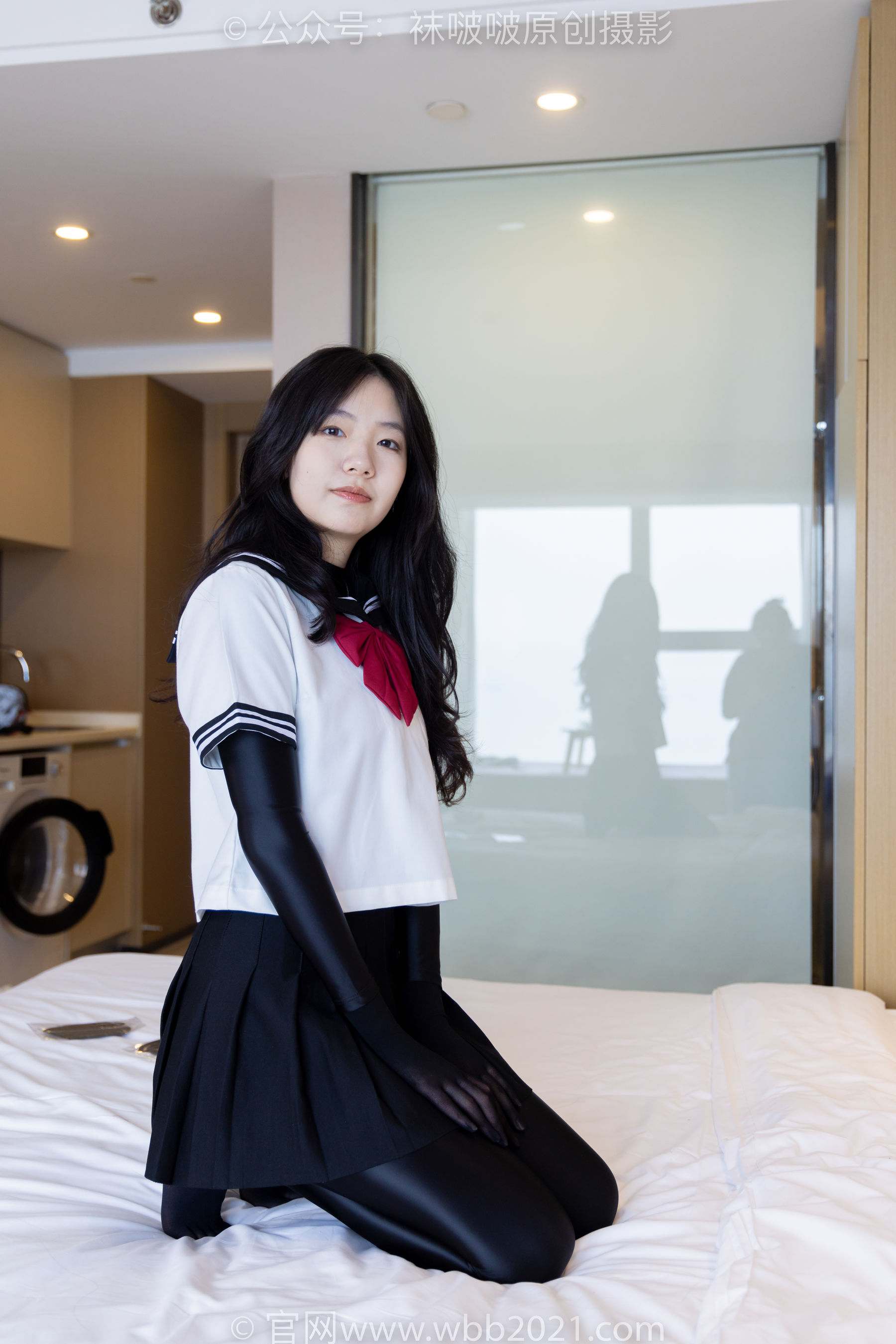 BoBoSocks袜啵啵 No.513 小甜豆 帆布鞋、白棉袜、厚黑丝五指袜、黑丝手套/(140P)