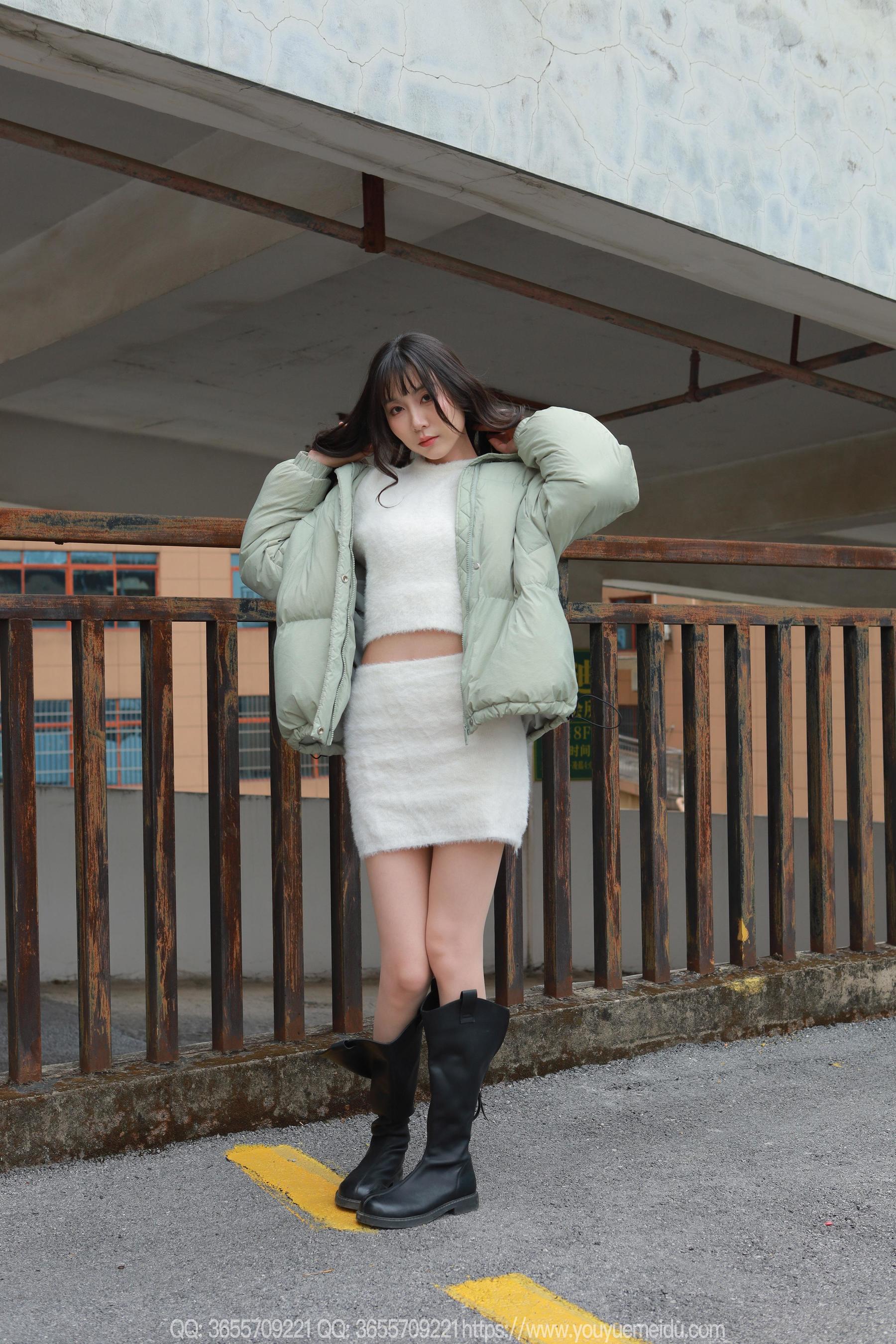 IESS异思趣向 - 模特： 团团 《长靴包臀裙（上）》/(88P)