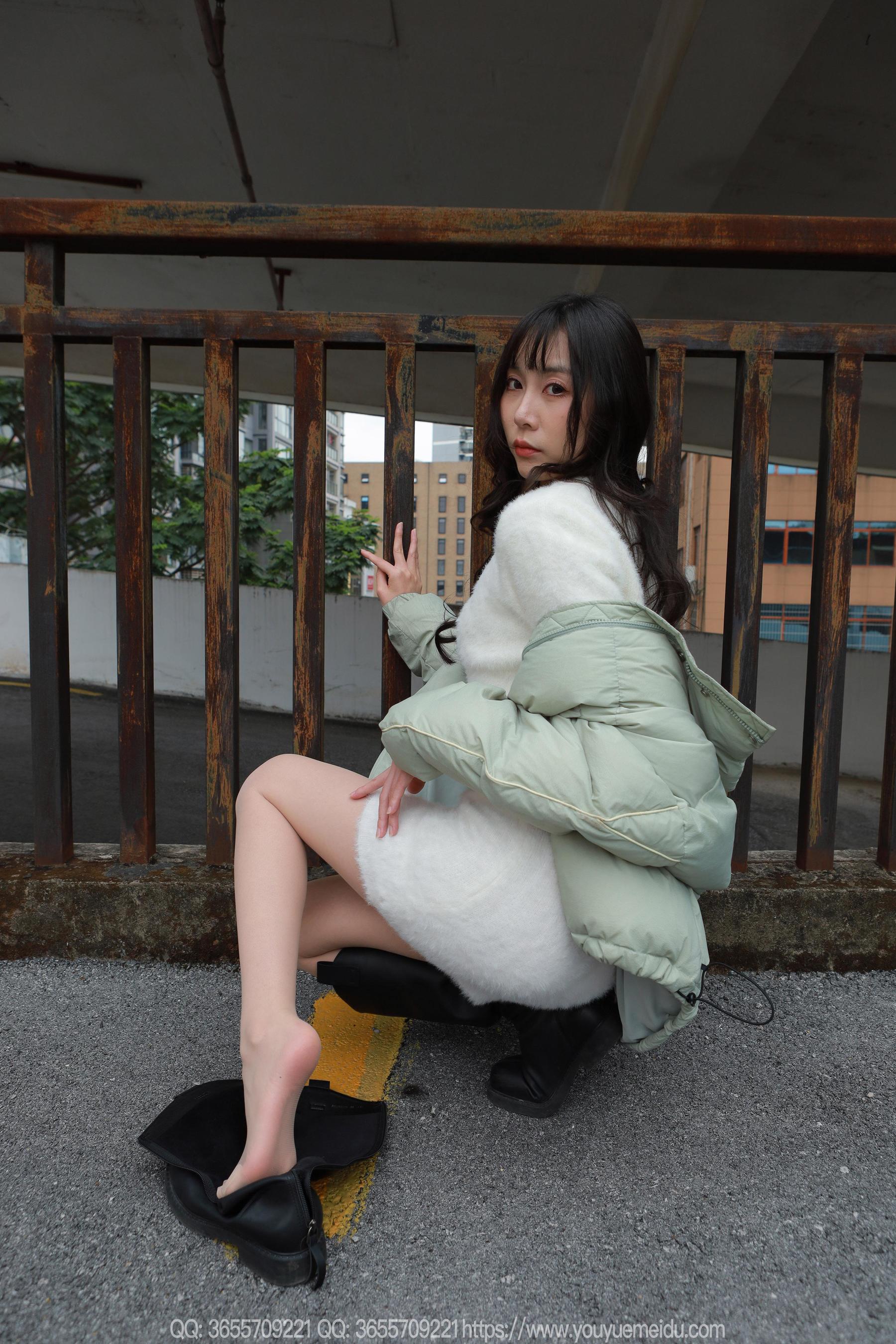 IESS异思趣向 - 模特： 团团 《长靴包臀裙（上）》/(88P)