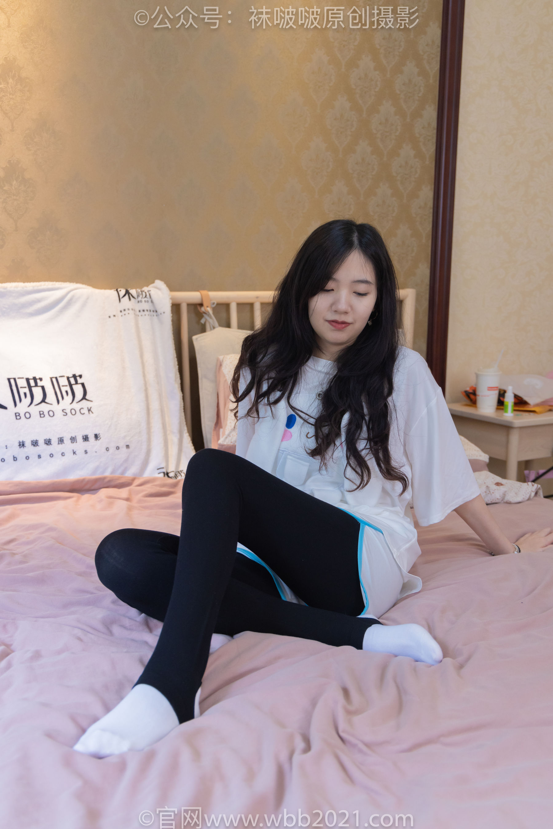 BoBoSocks袜啵啵 No.516 小甜豆 - 板鞋、厚黑色踩脚裤袜、白棉袜/(145P)