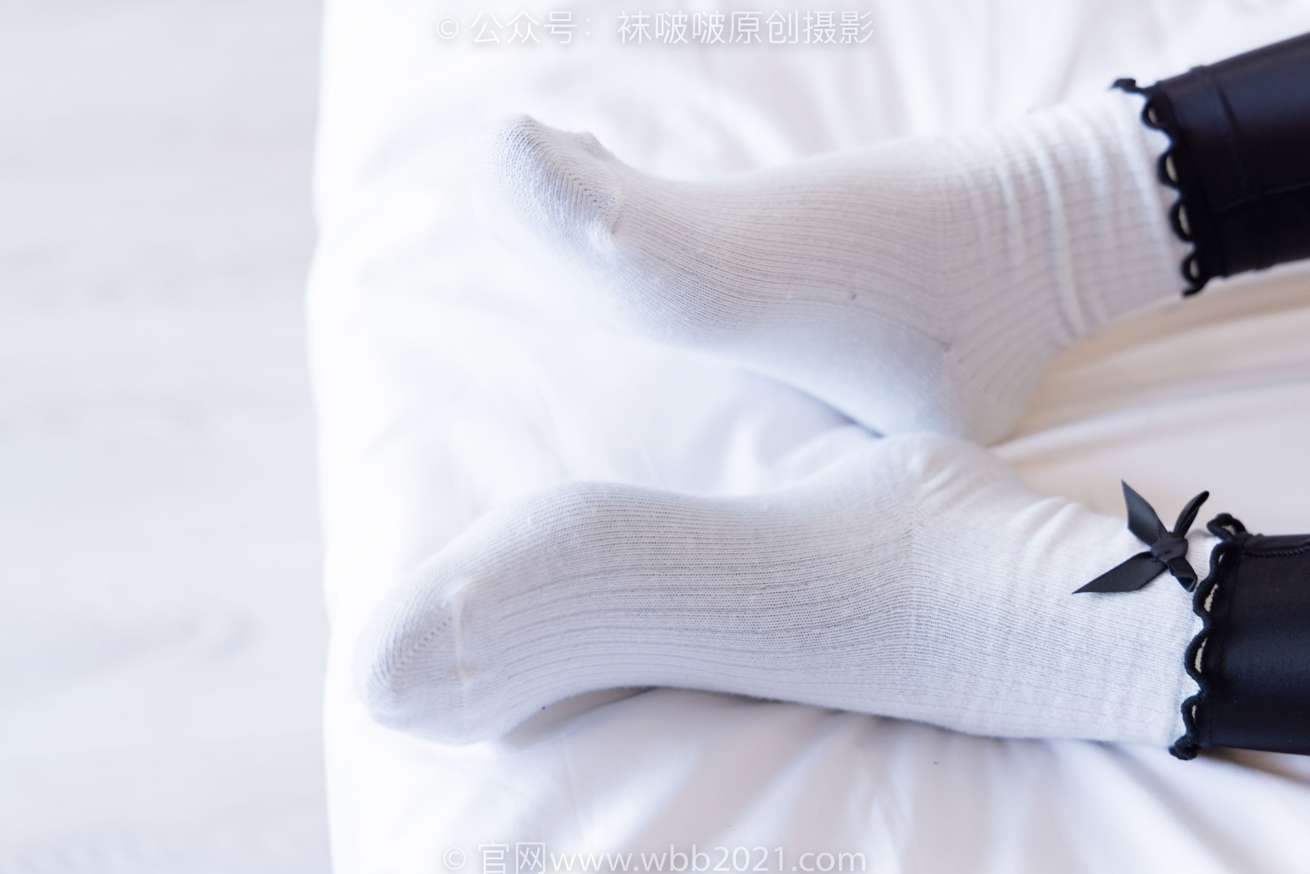 BoBoSocks袜啵啵 No.513 小甜豆 帆布鞋、白棉袜、厚黑丝五指袜、黑丝手套/(140P)