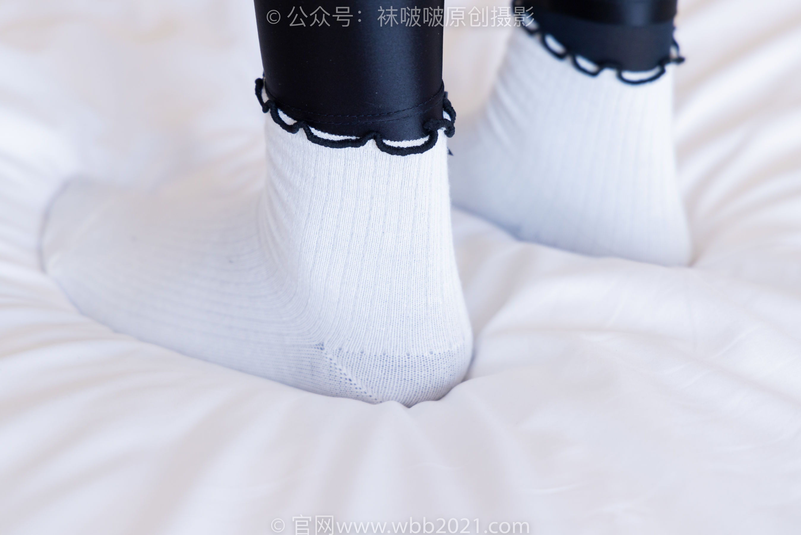 BoBoSocks袜啵啵 No.513 小甜豆 帆布鞋、白棉袜、厚黑丝五指袜、黑丝手套/(140P)