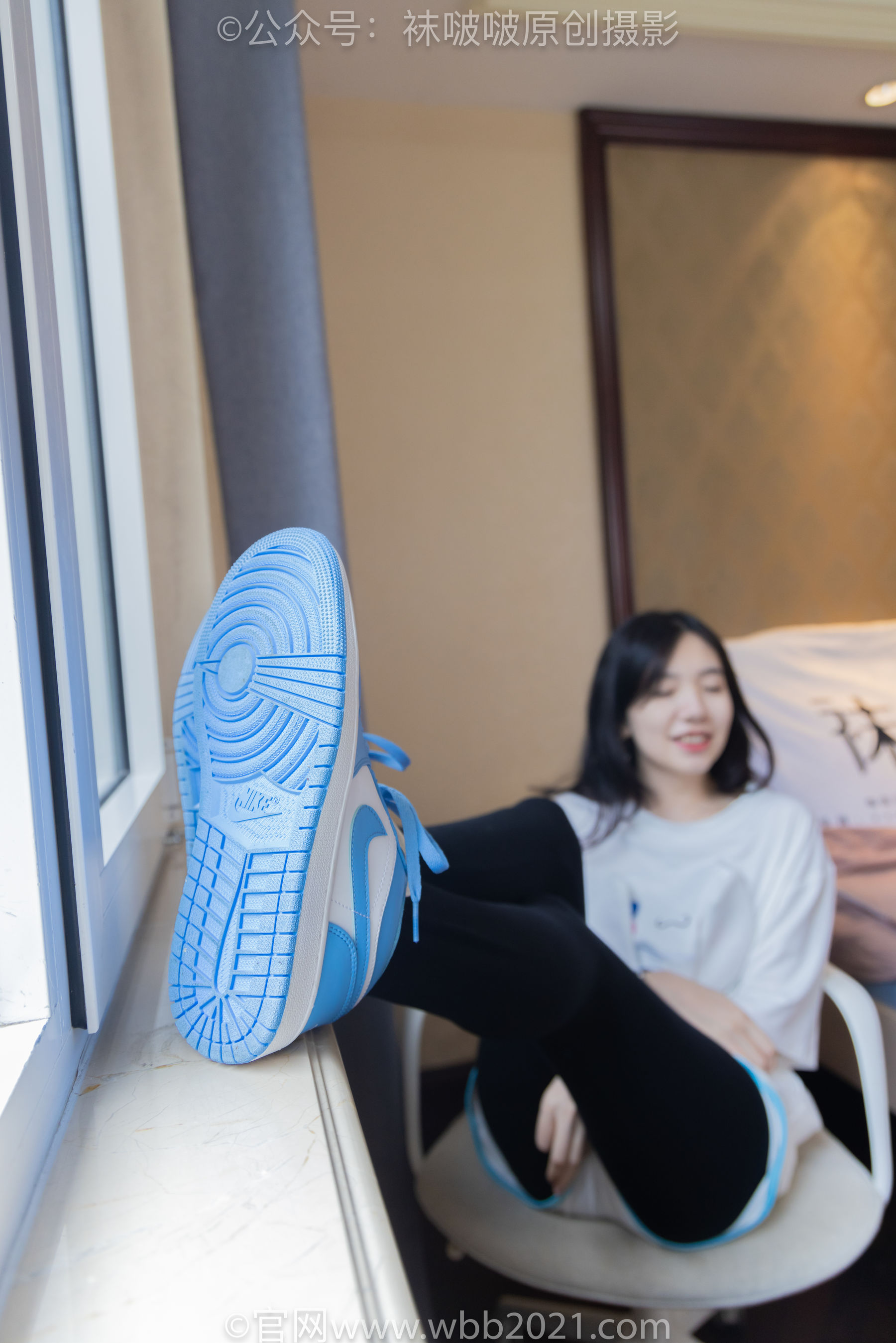 BoBoSocks袜啵啵 No.516 小甜豆 - 板鞋、厚黑色踩脚裤袜、白棉袜/(145P)