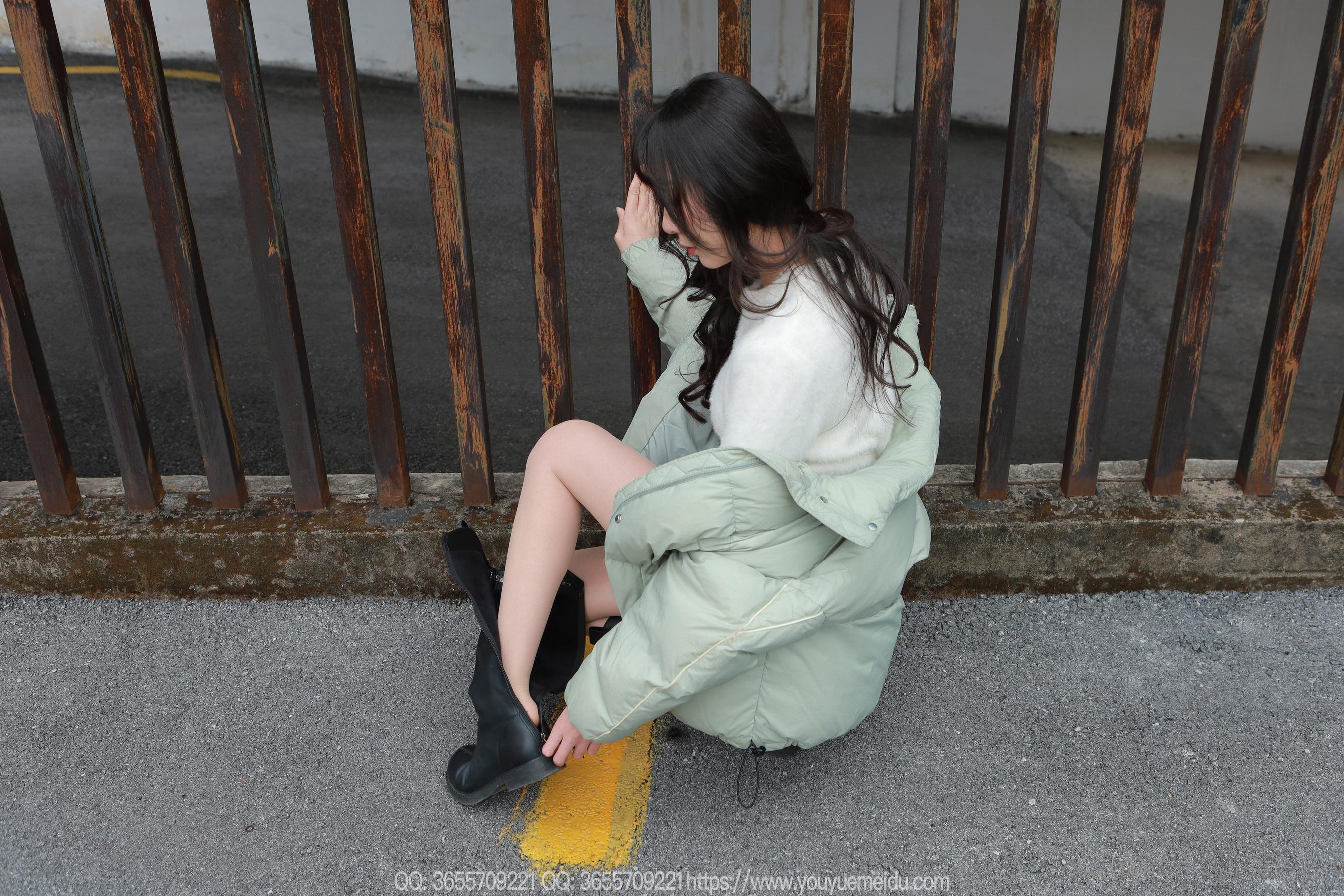 IESS异思趣向 - 模特： 团团 《长靴包臀裙（上）》/(88P)