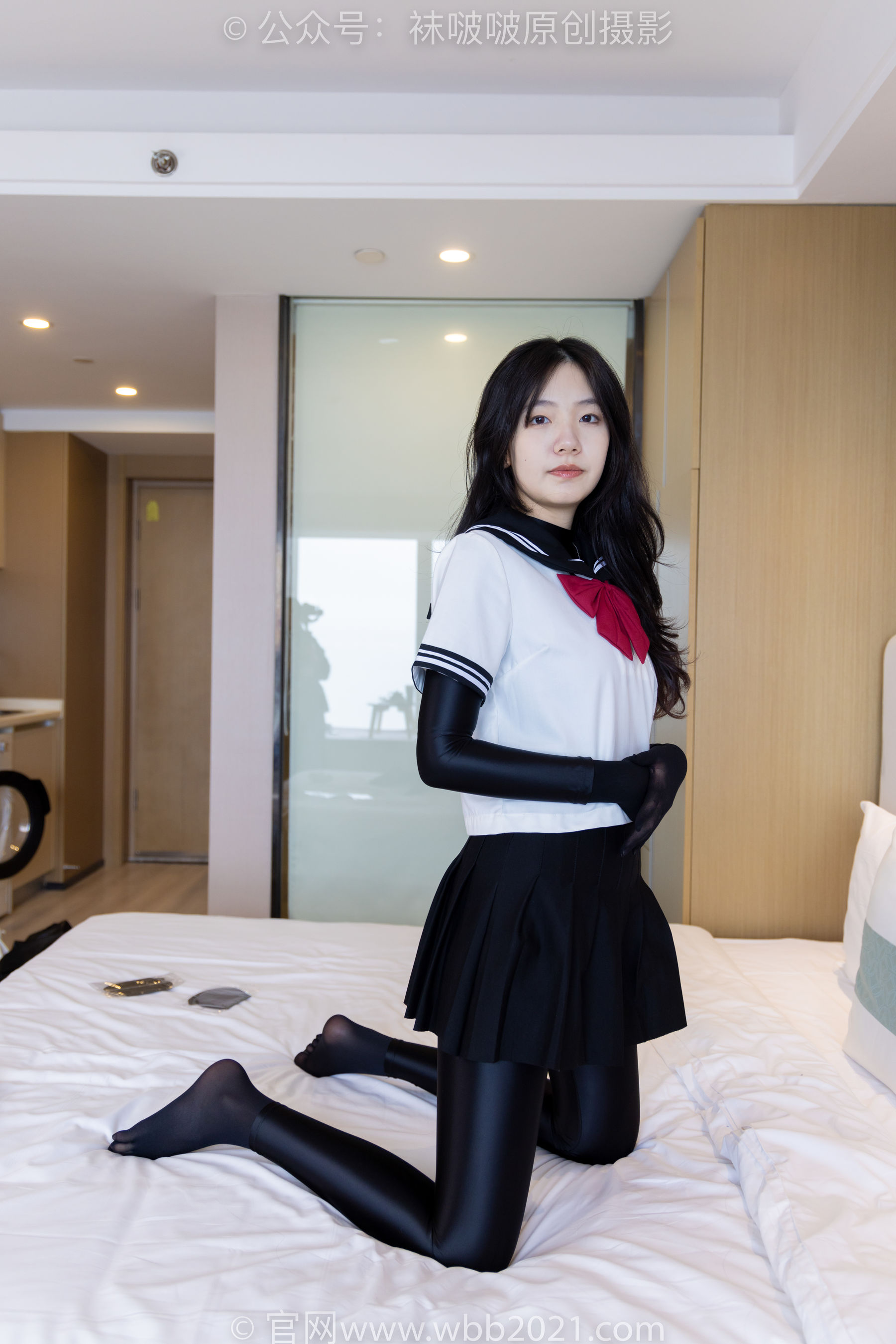 BoBoSocks袜啵啵 No.513 小甜豆 帆布鞋、白棉袜、厚黑丝五指袜、黑丝手套/(140P)