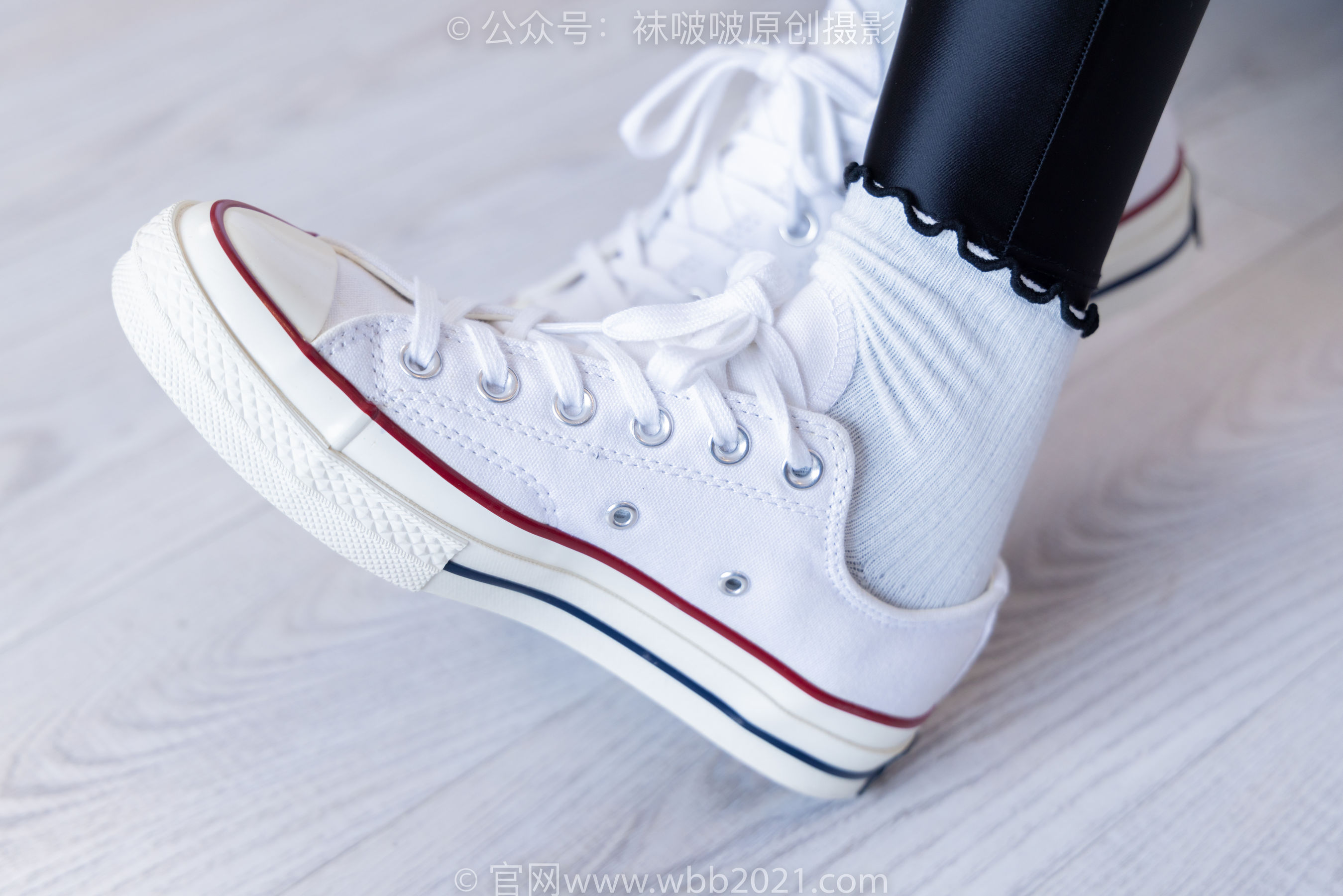 BoBoSocks袜啵啵 No.513 小甜豆 帆布鞋、白棉袜、厚黑丝五指袜、黑丝手套/(140P)