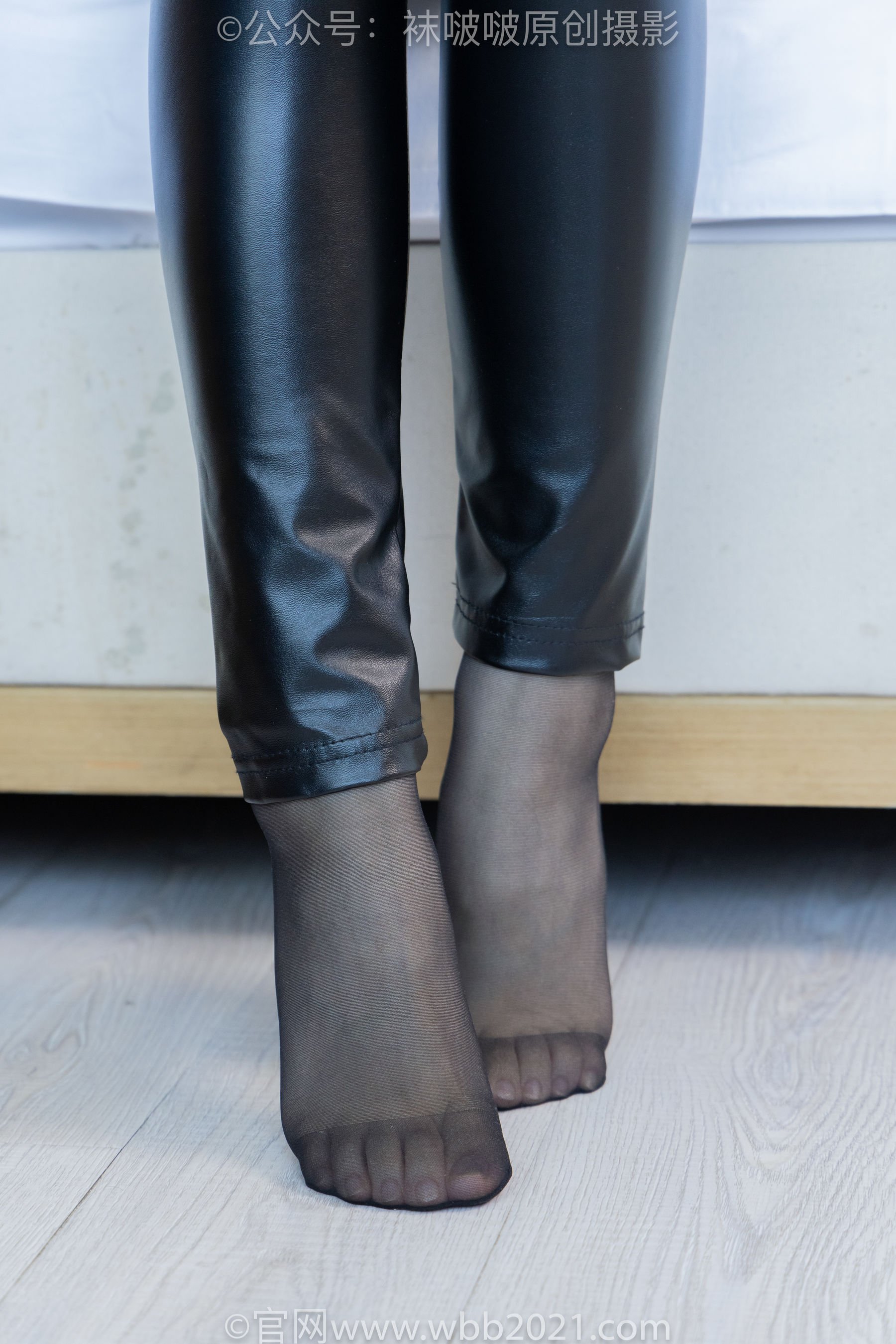 BoBoSocks袜啵啵 No.515 甜甜圈 - 高跟鞋、薄黑丝、皮裤裤里丝/(147P)