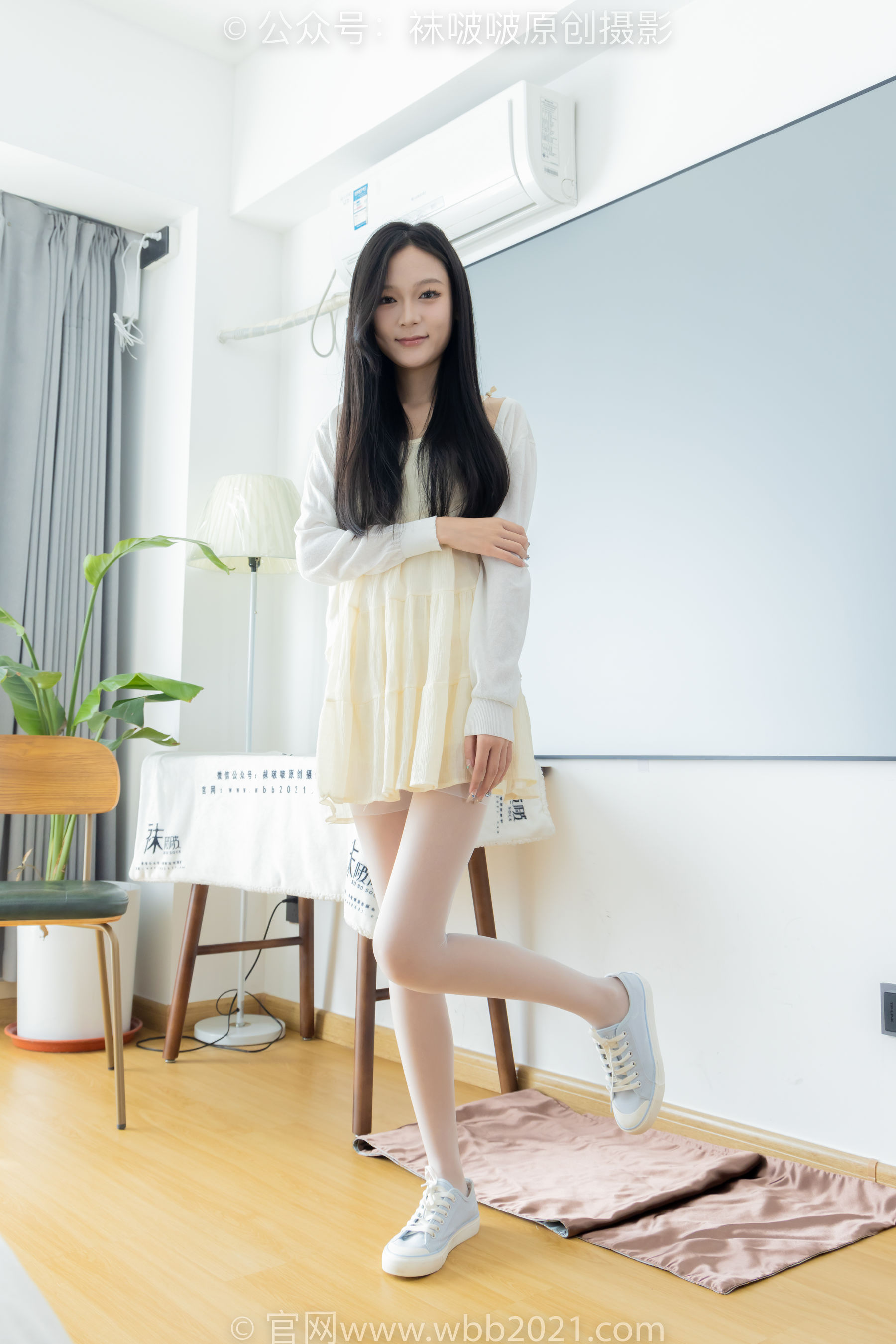 BoBoSocks袜啵啵 No.517 焦糖 - 帆布鞋、薄白丝/(147P)