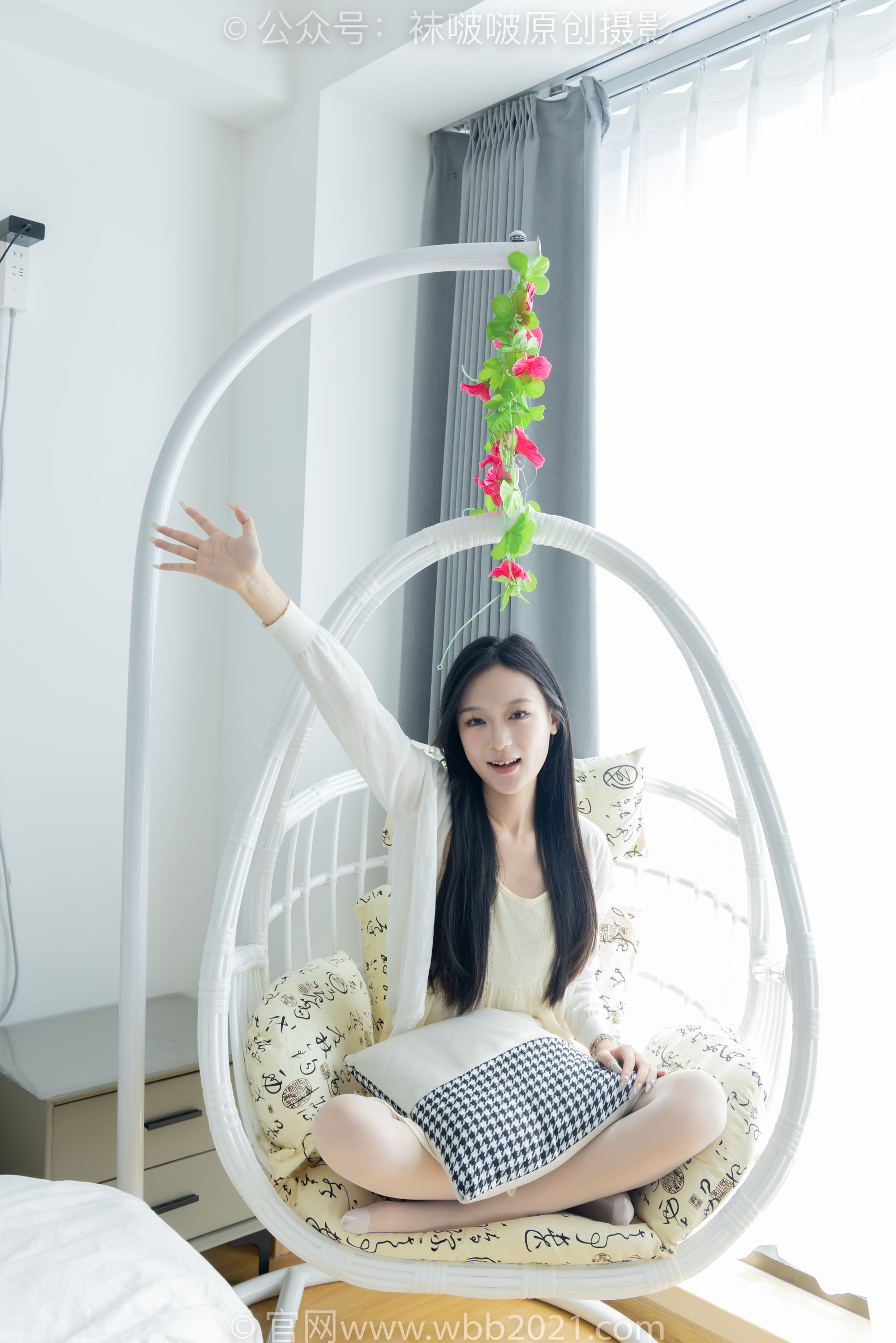 BoBoSocks袜啵啵 No.517 焦糖 - 帆布鞋、薄白丝/(147P)