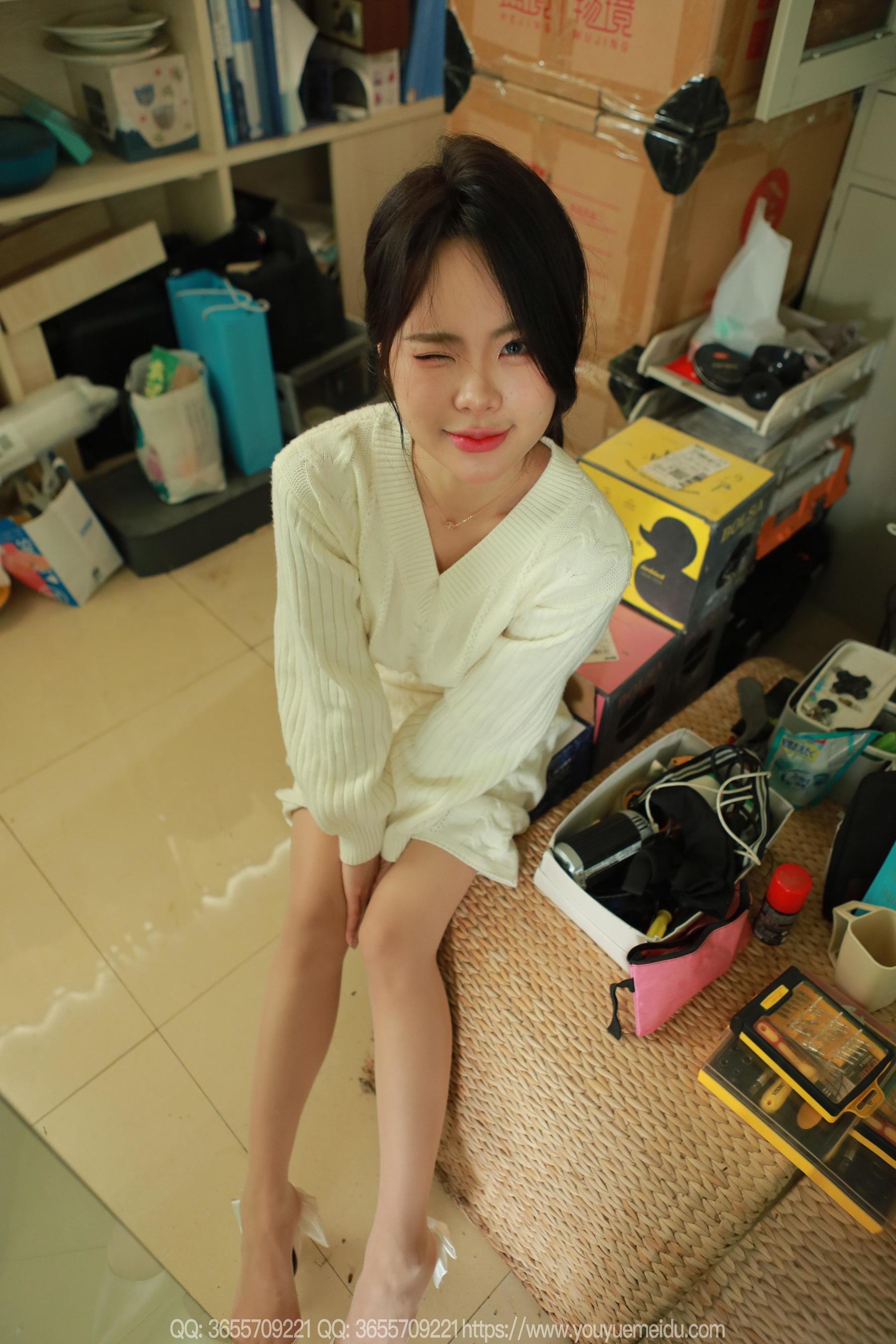 IESS异思趣向 - 模特： 兔兔 《高开衩包臀裙》/(88P)