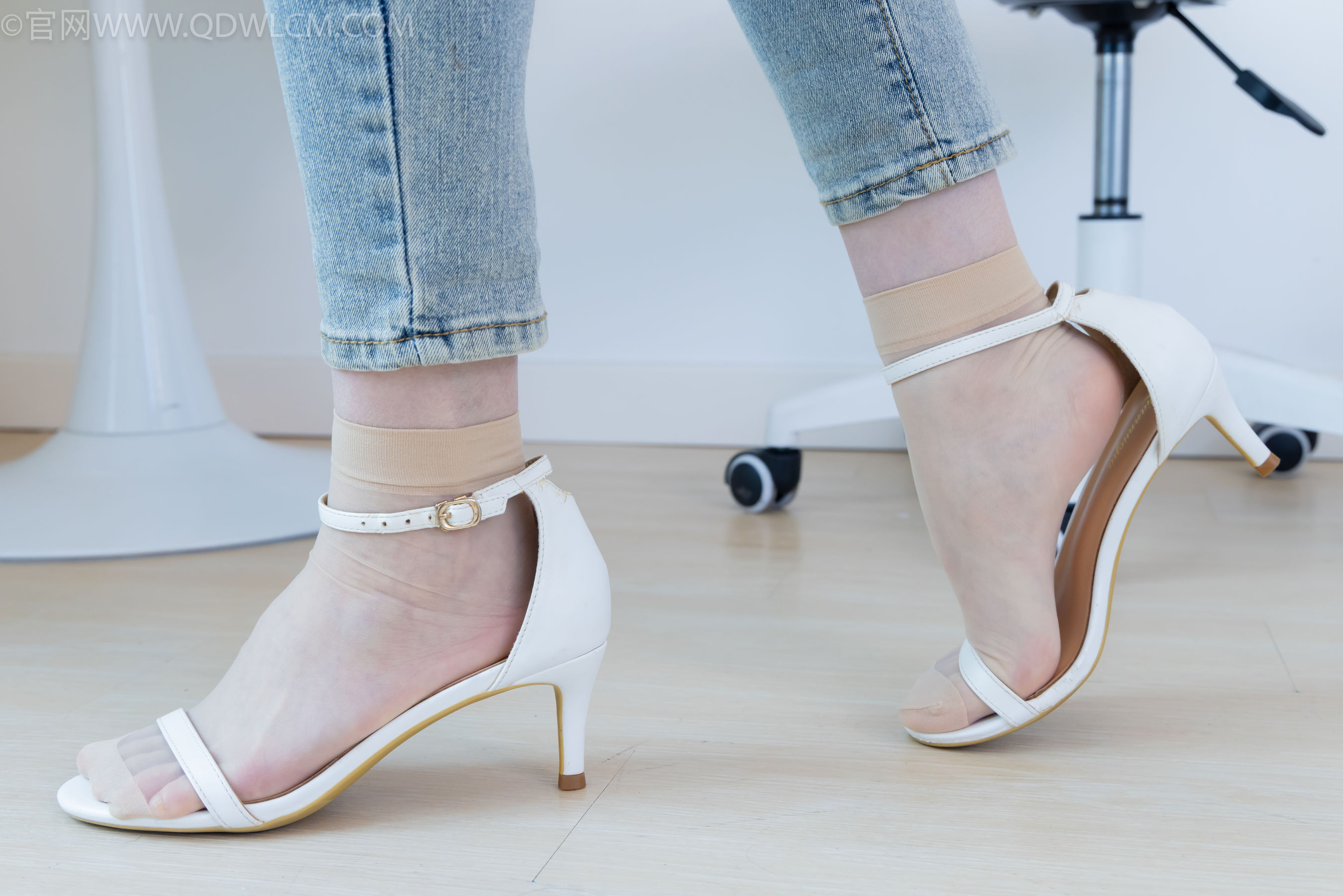 物恋传媒 No.2280 小影 - 高跟凉鞋、短肉丝/(159P)