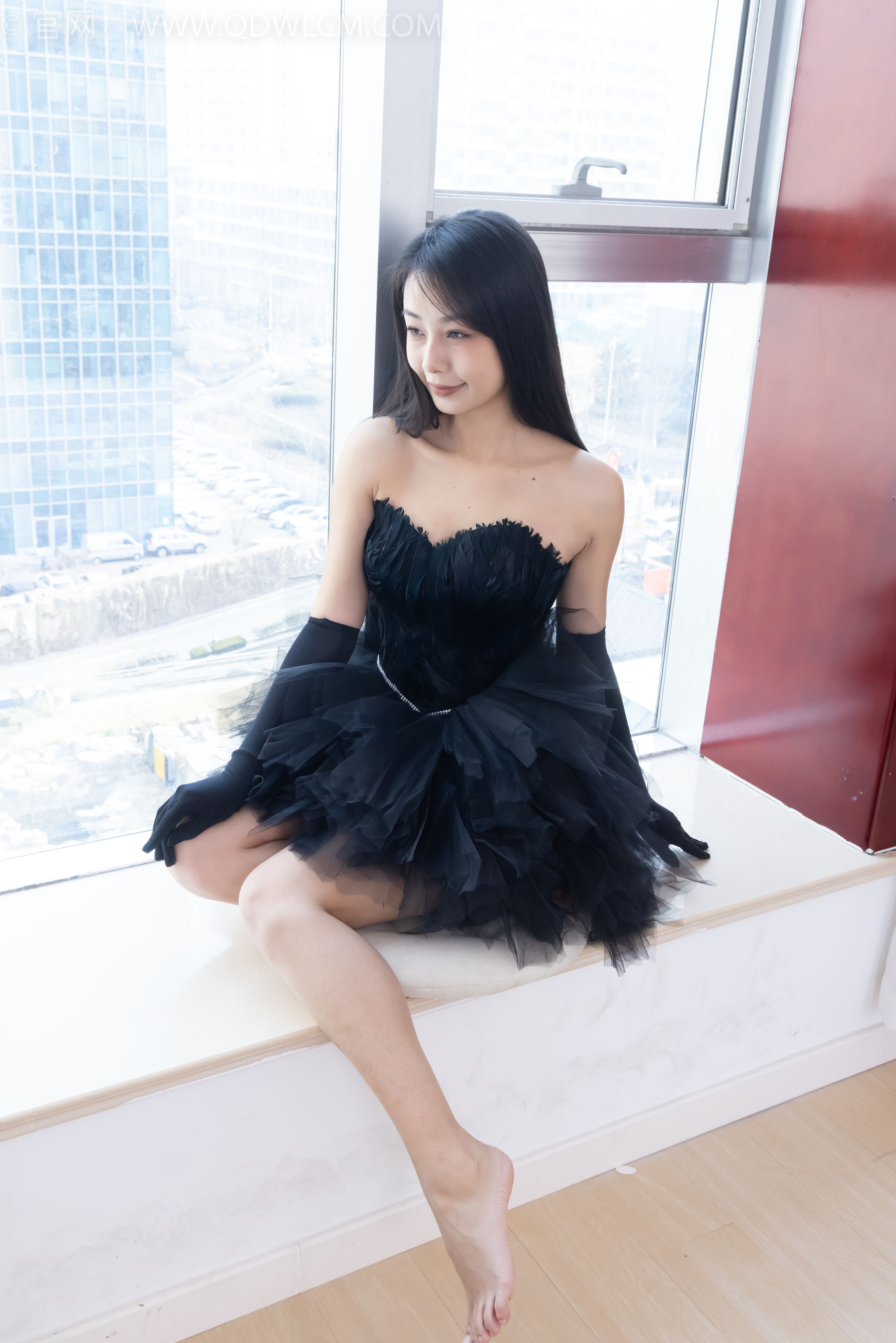 物恋传媒 No.2287 岚岚 - 高跟鞋、黑色网袜、裸足/(220P)