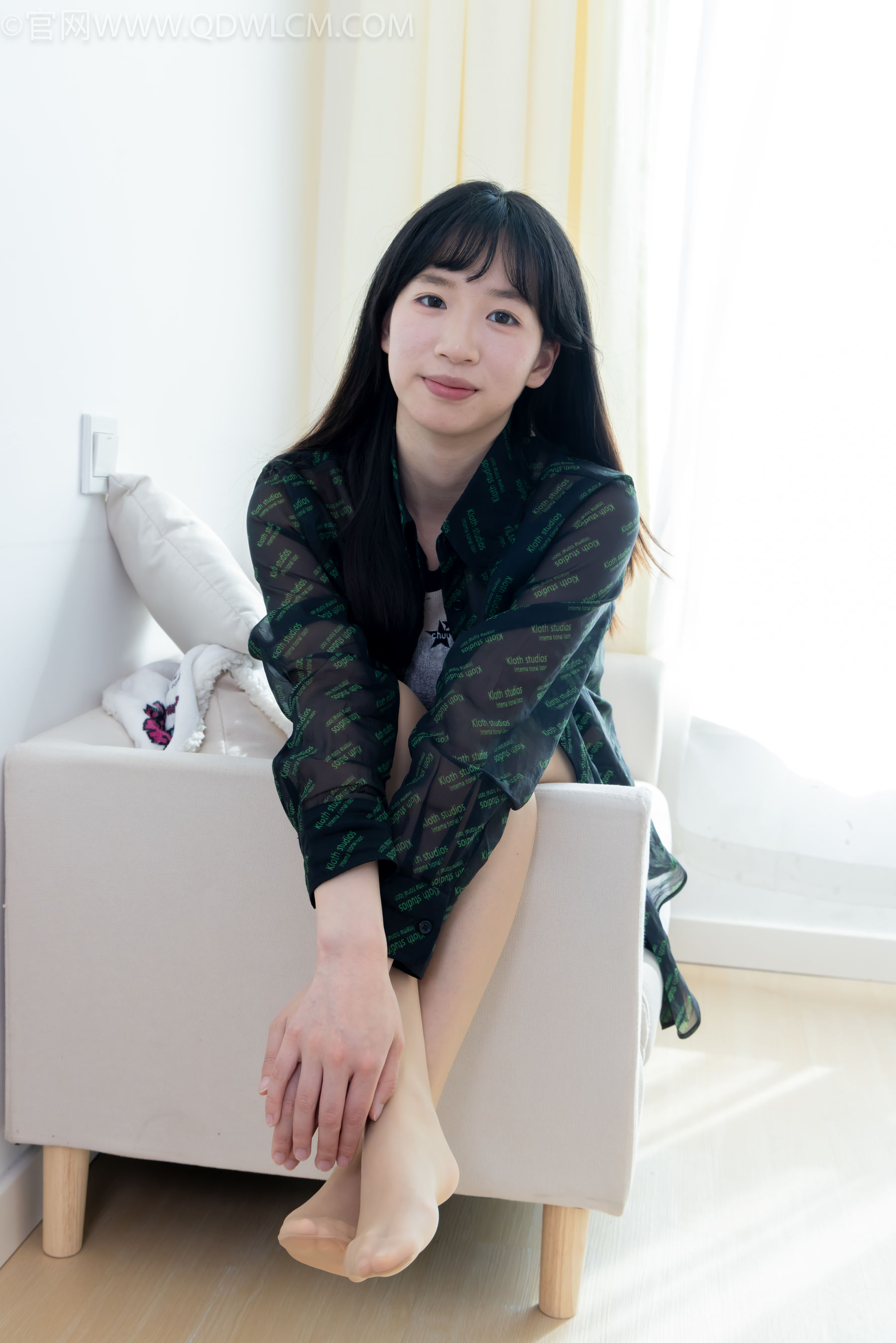 物恋传媒 No.2282 小左 - 高跟鞋、薄肉丝/(150P)