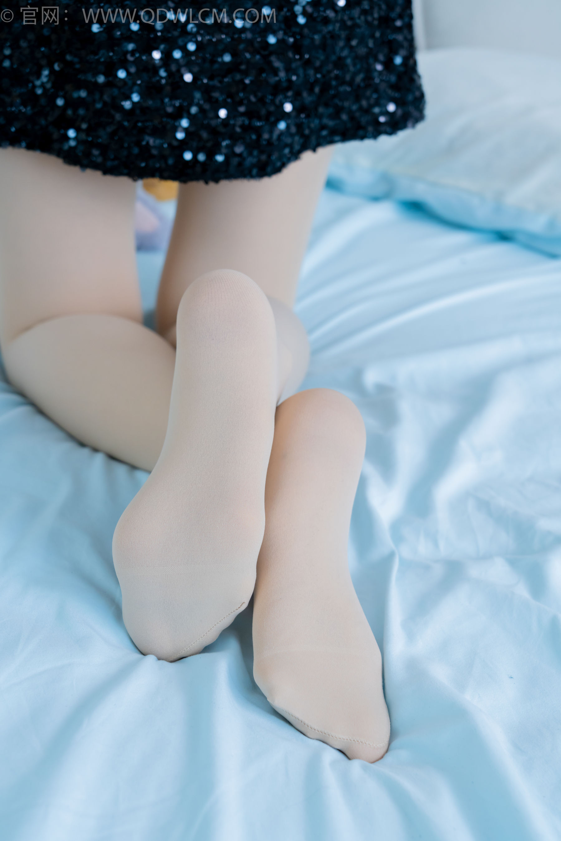 物恋传媒 No.2288 菜菜 - 高跟凉鞋、平底鞋、厚肉丝、油亮薄肉丝/(200P)